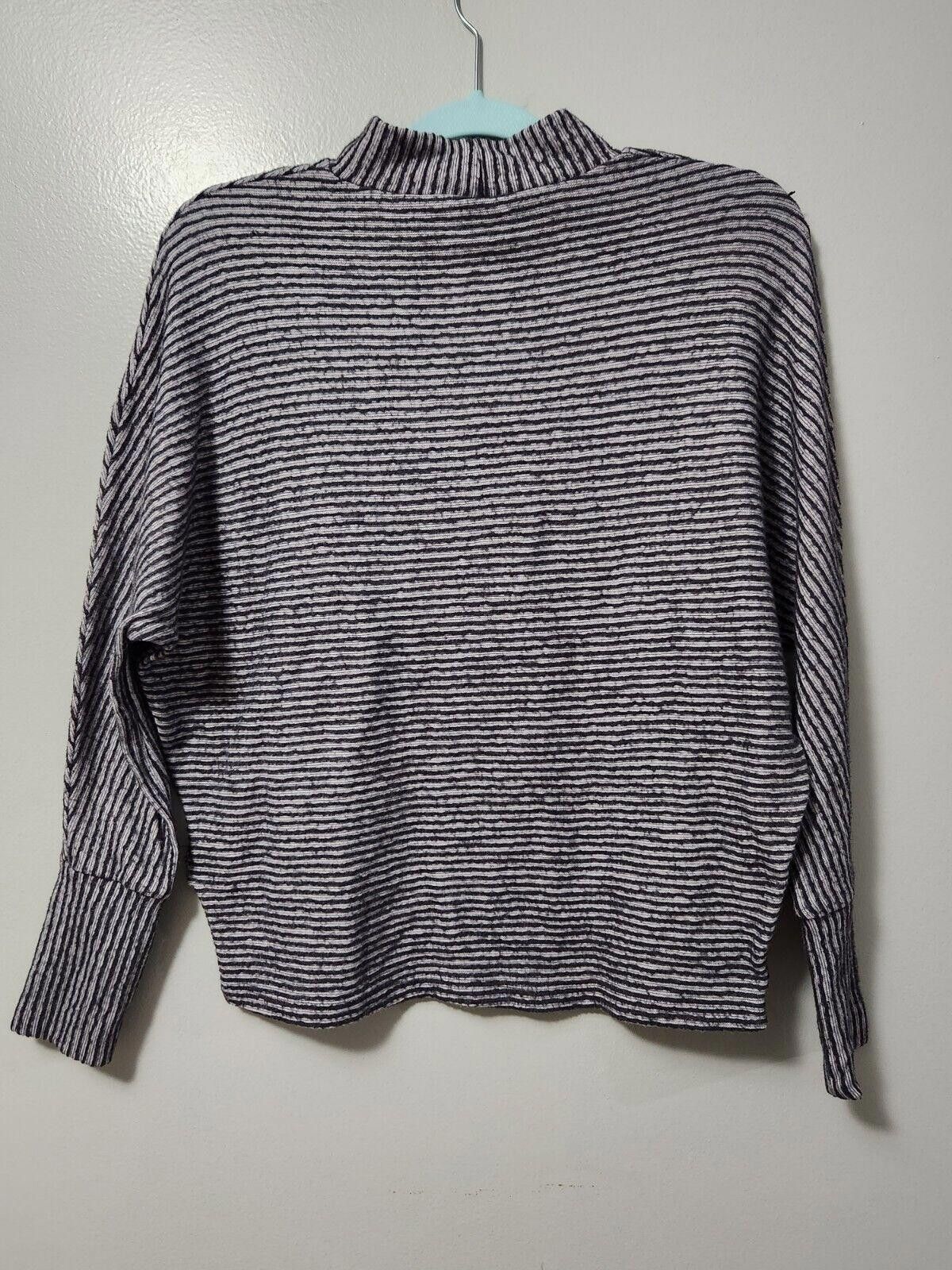 Designer Out From Under Amelia Striped Sweater Mockneck Small Blue Size S / US 4 / IT 40 - 3 Thumbnail