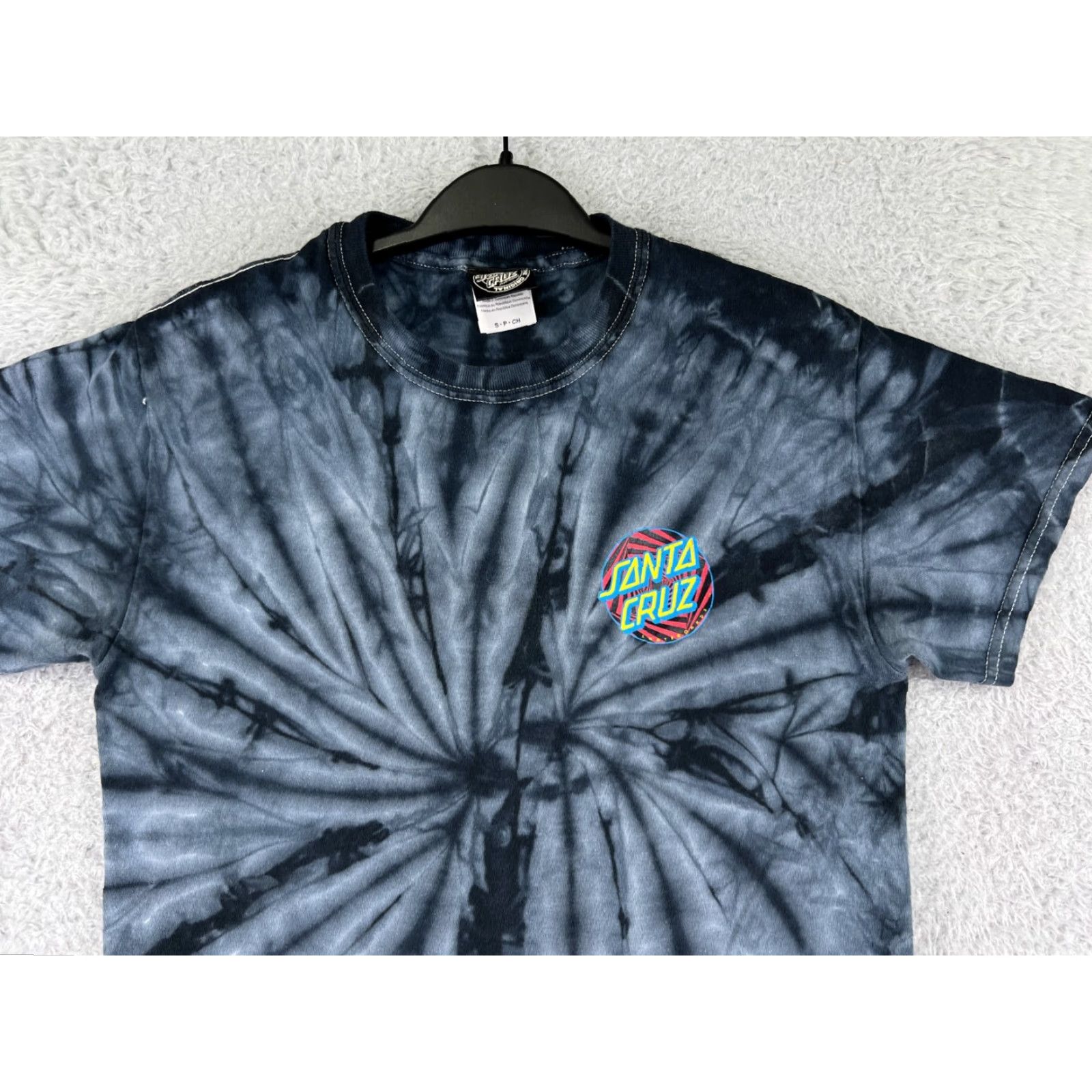 Vintage Santa Cruz Shirt Mens Small Gray Black Tie Dye Short Sleeve Crew Neck Skate Shirt Mens Small Gray Black Tie Dye Crew Neck Skate Santa Cruz Shirts Size US S / EU 44-46 / 1 - 6 Thumbnail