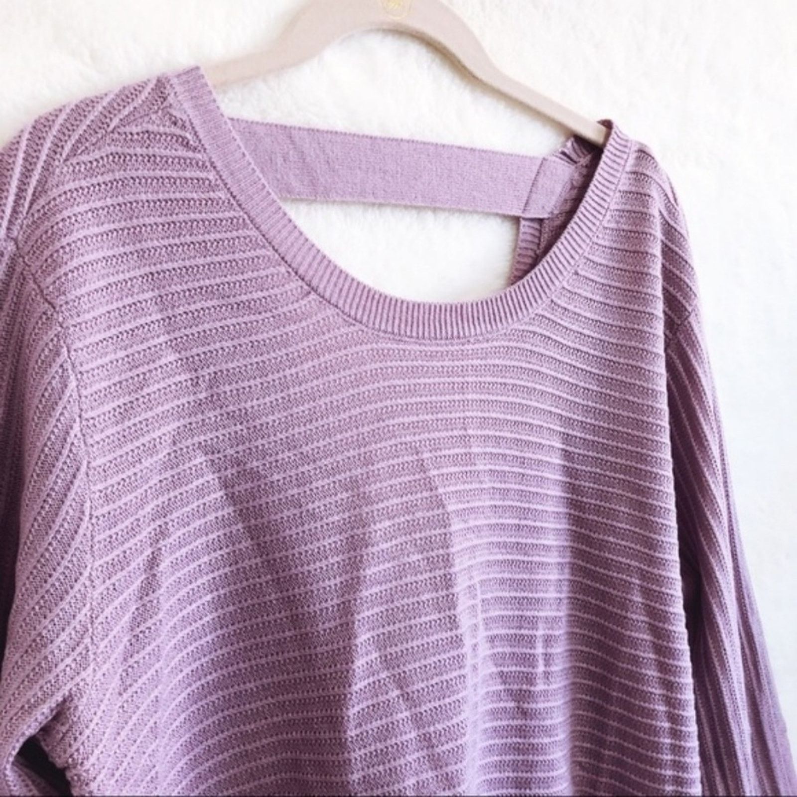 Other New York & Company Violet Semi Open Back Sweater Size S / US 4 / IT 40 - 5 Thumbnail