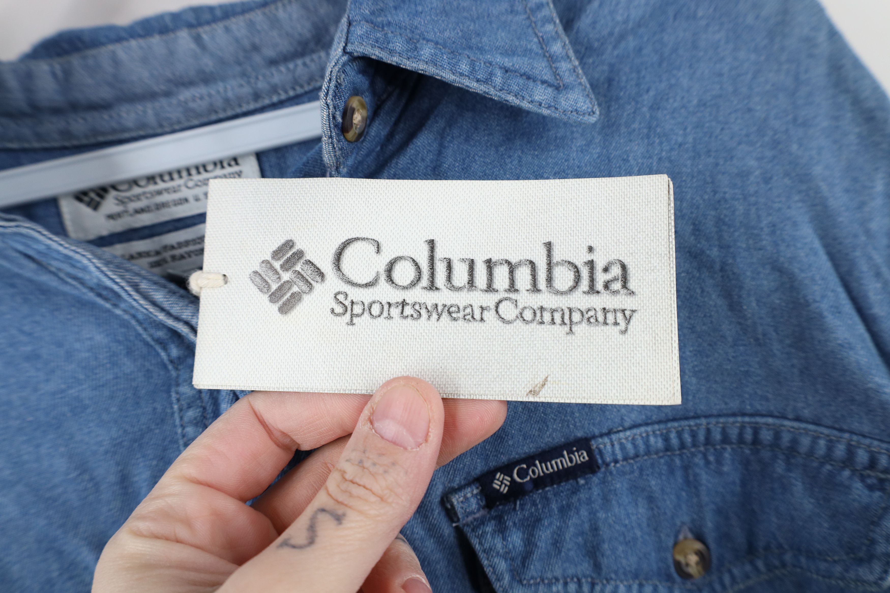 Columbia × Vintage Deadstock Vintage 90s Columbia Collared Button Shirt Blue Size L / US 10 / IT 46 - 5 Thumbnail