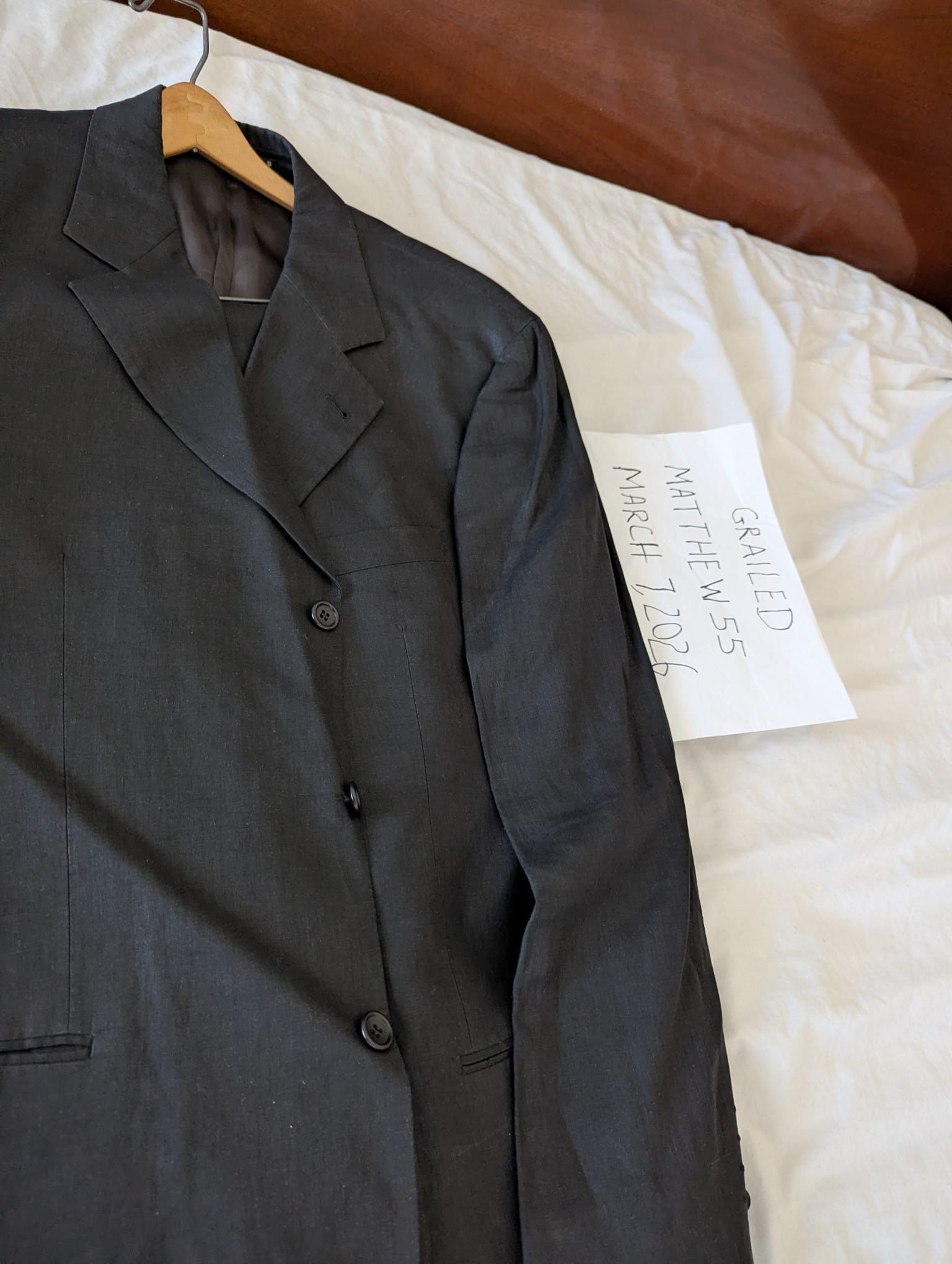 Hugo Boss Black Linen suit Size 44L - 1 Thumbnail