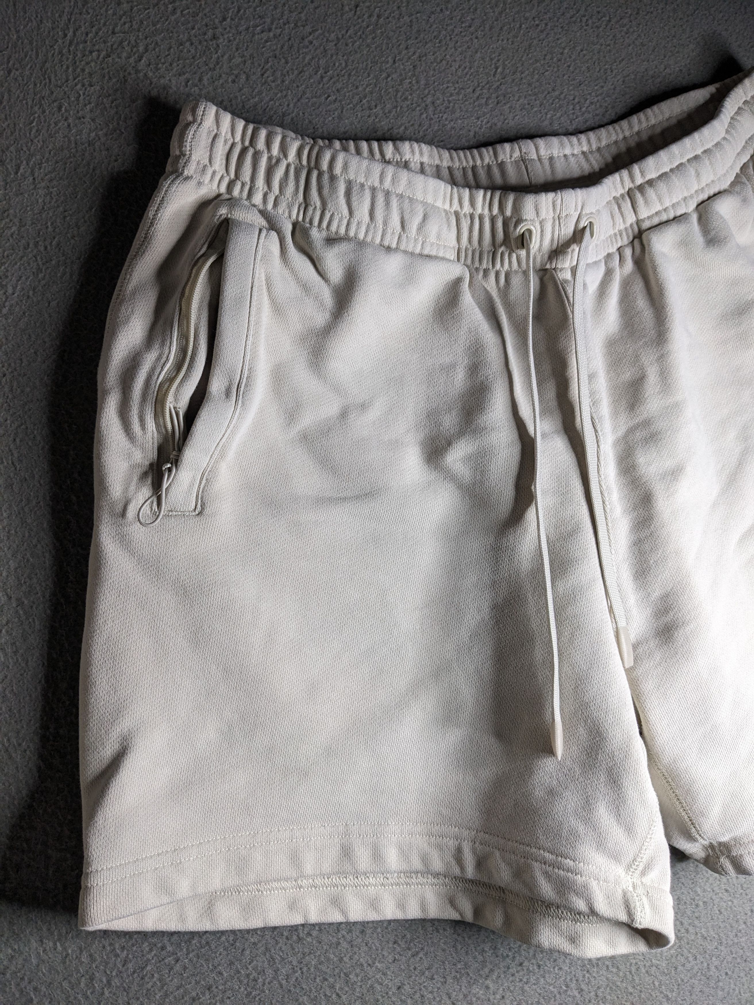 Humanrace Adidas Human Race Pharrell Williams Fleece Shorts Size Large Size US 32 / EU 48 - 5 Thumbnail