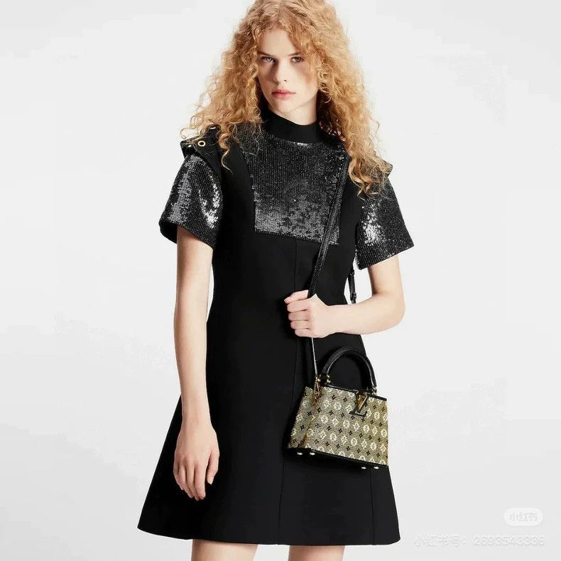Louis Vuitton Louis Vuitton 23 Spring-Summer Sequin Dress 2503-Nextarrow Size XXS / US 00 / IT 34 - 8 Thumbnail