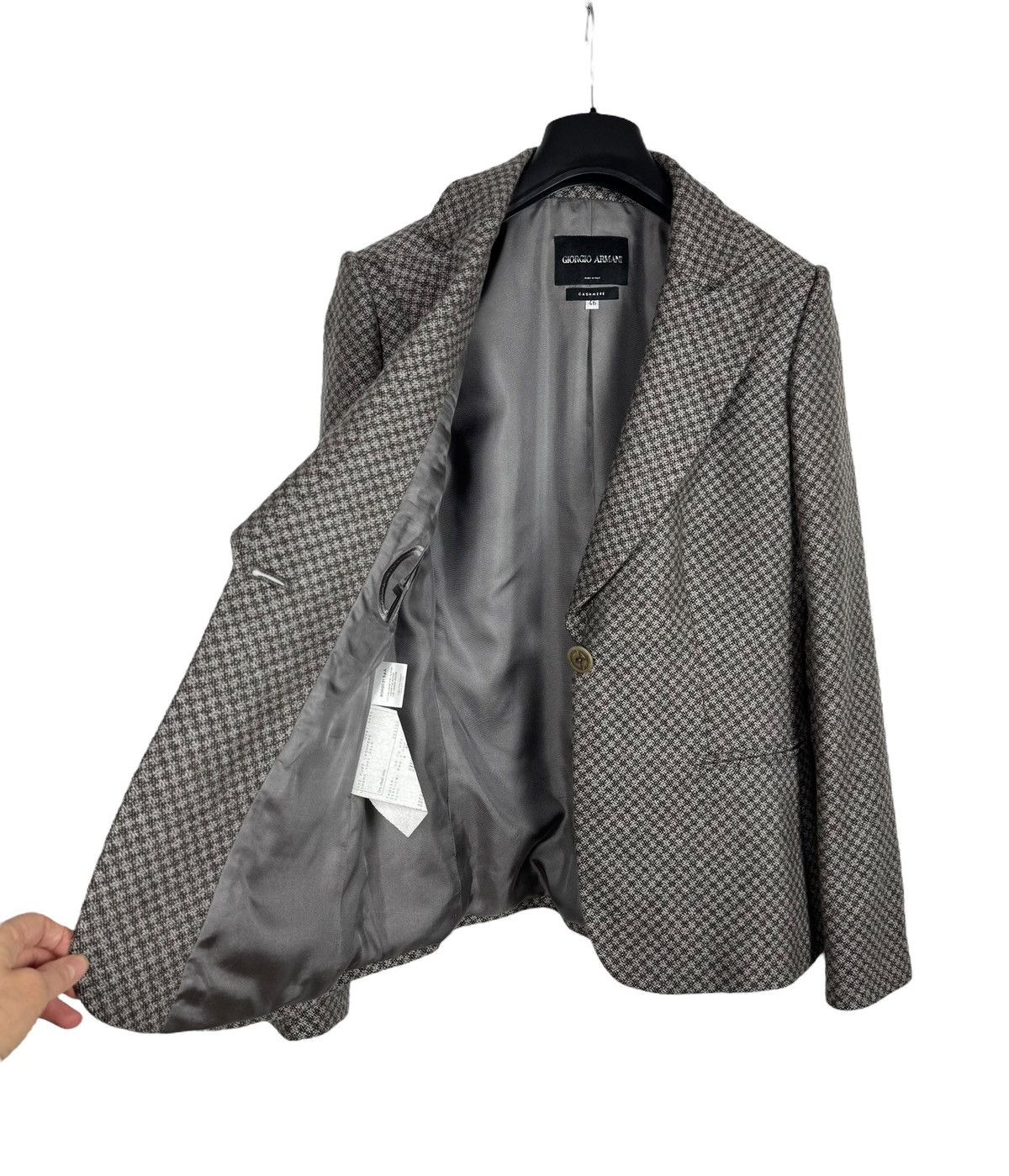 Giorgio Armani Giorgio Armani Pure Cashmere Ornament Blazer size 46 Size L / US 10 / IT 46 - 12 Thumbnail