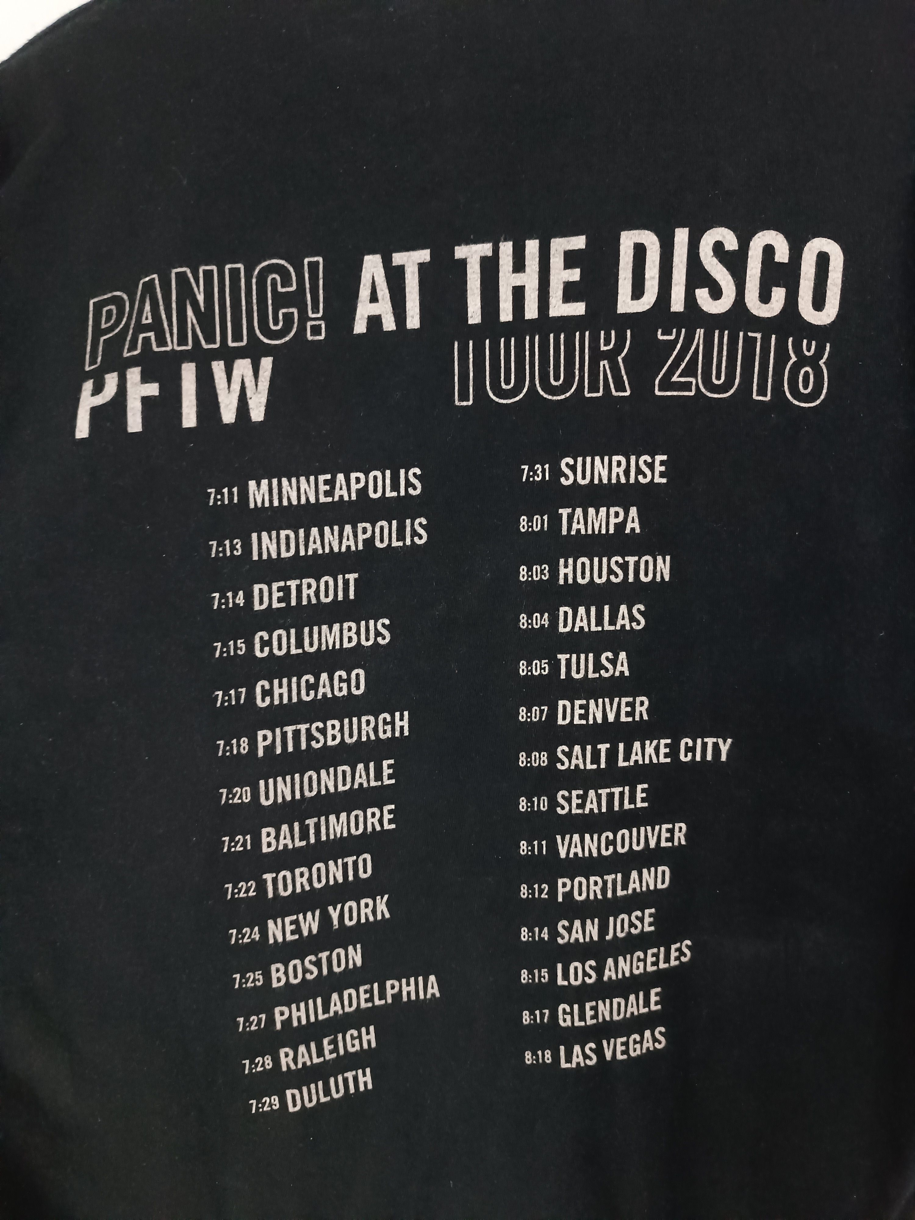 Band Tees VINTAGE '18 PANIC AT THE DISCO TOUR TEE mcr paramore fob Size US XL / EU 56 / 4 - 13 Thumbnail