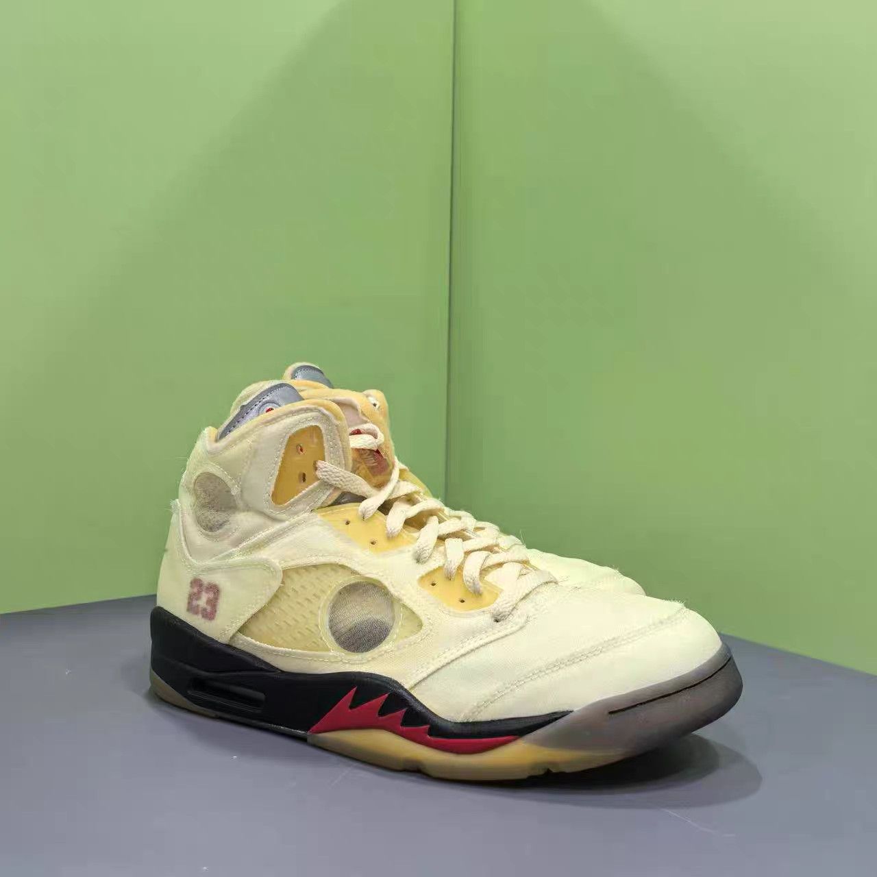 Jordan Brand Off-White x Air Jordan 5 White Muslin Basketball Shoes K15 Size US 10 / EU 43 - 3 Thumbnail