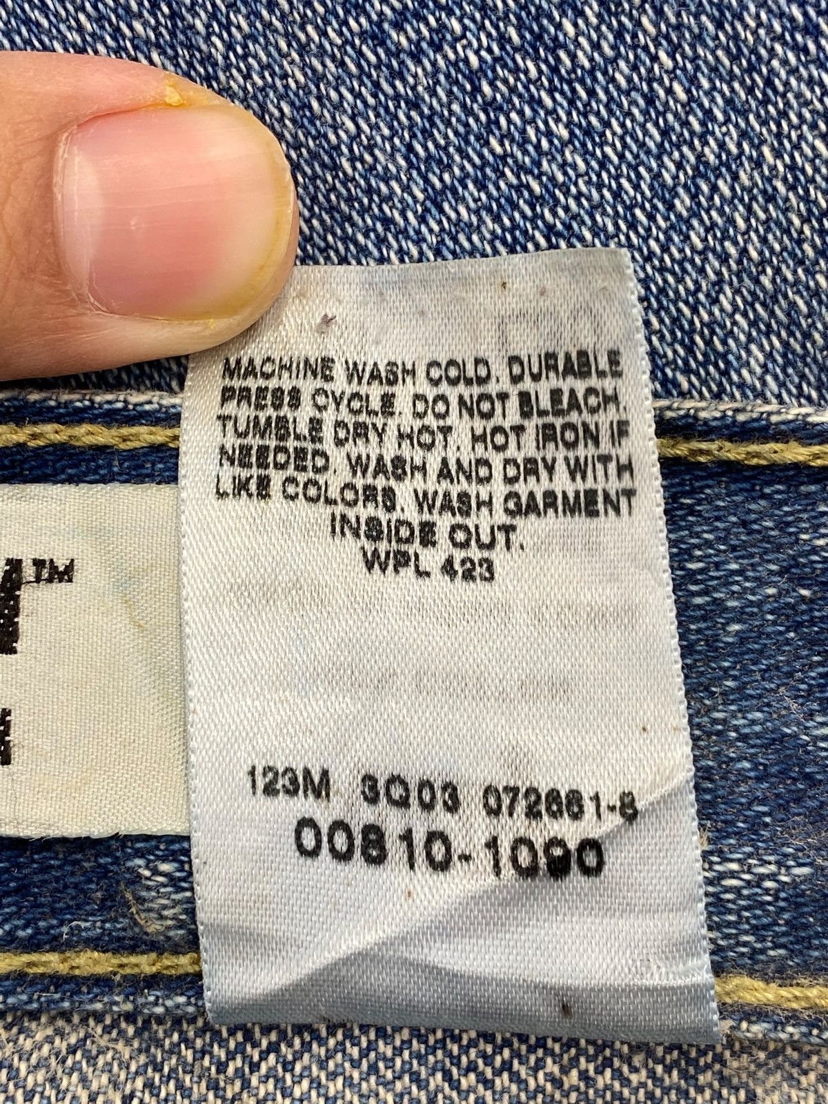 Levi's Vintage Levi’s 90’s Blue Wash Style Loose Jeans Size US 40 / EU 56 - 16 Thumbnail