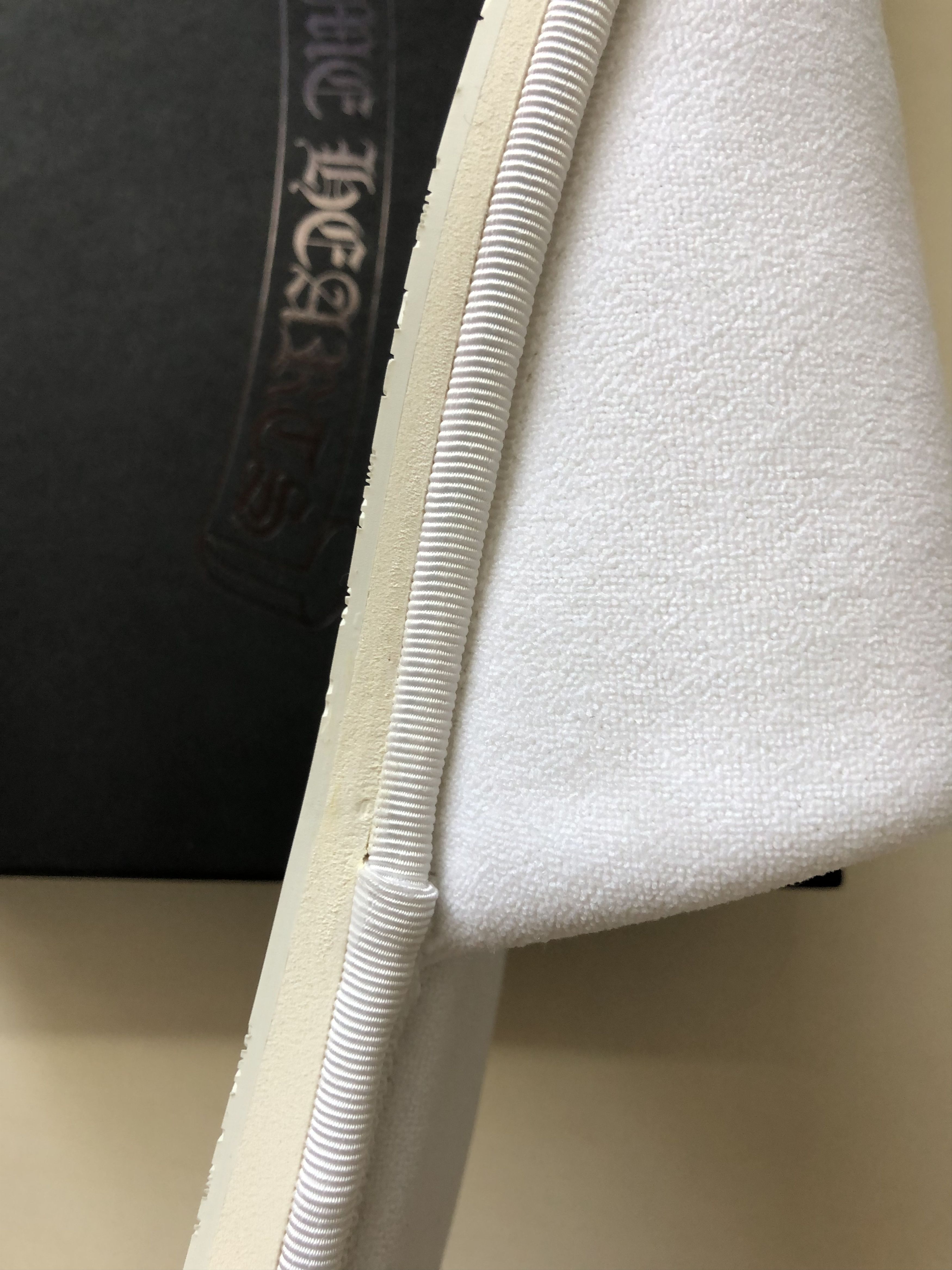 Chrome Hearts Chrome Hearts Horseshoe Embroidered White Slippers Size US 12.5 / EU 45-46 - 9 Thumbnail