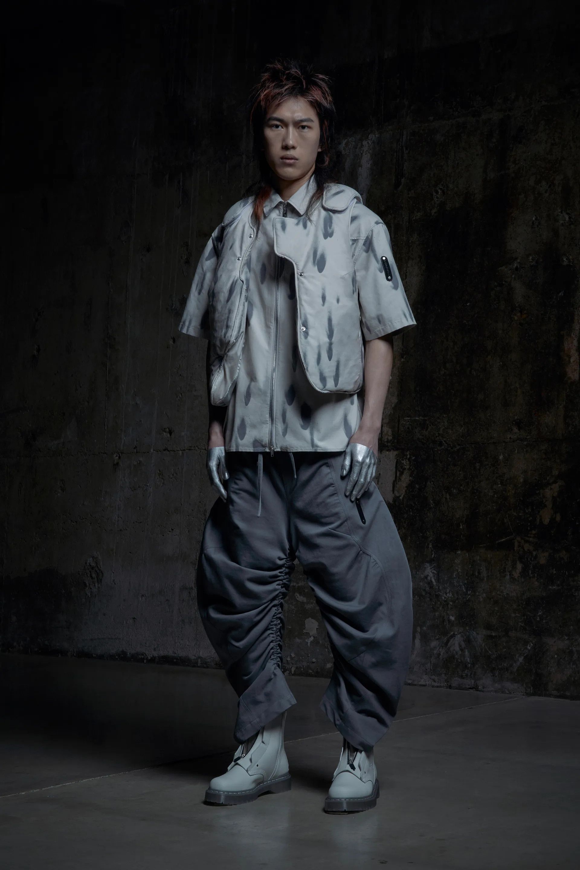 A-COLD-WALL* ACW asymetrical Gilet Bone Blur Puffer Crop tactical modular Size US M / EU 48-50 / 2 - 1 Thumbnail