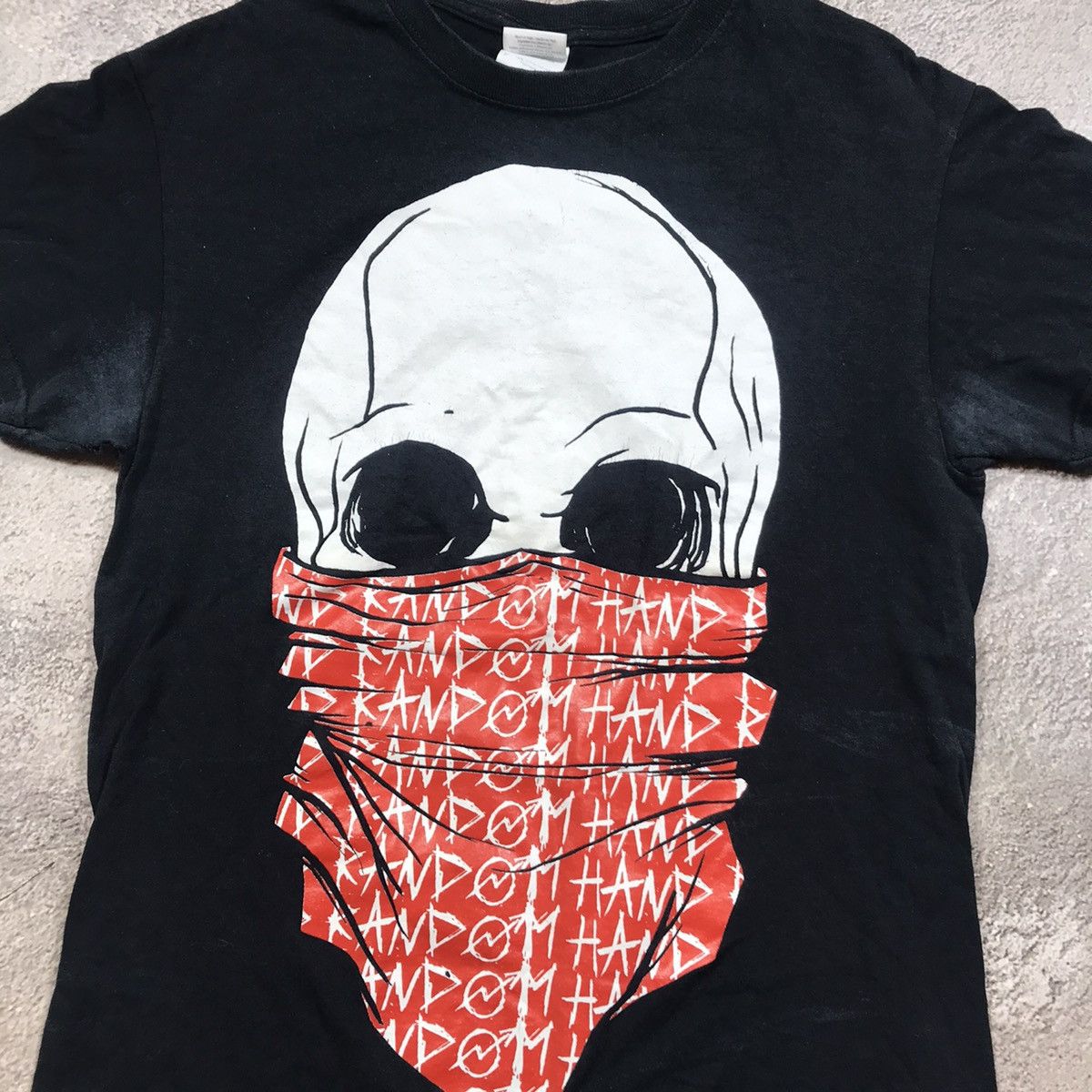 Vintage Y2K Vintage Skull Bandana Graphic Tee Streetwear Boxy Slim S Size US S / EU 44-46 / 1 - 3 Thumbnail