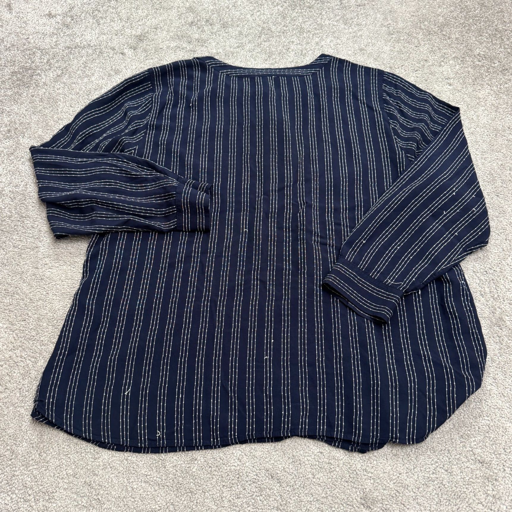 Talbots Talbots Shirt Women 2X Plus Size Navy Blue Striped Henley Collarless Long Sleeve Blouse Size XXL / US 16-18 / IT 52-54 - 2 Thumbnail