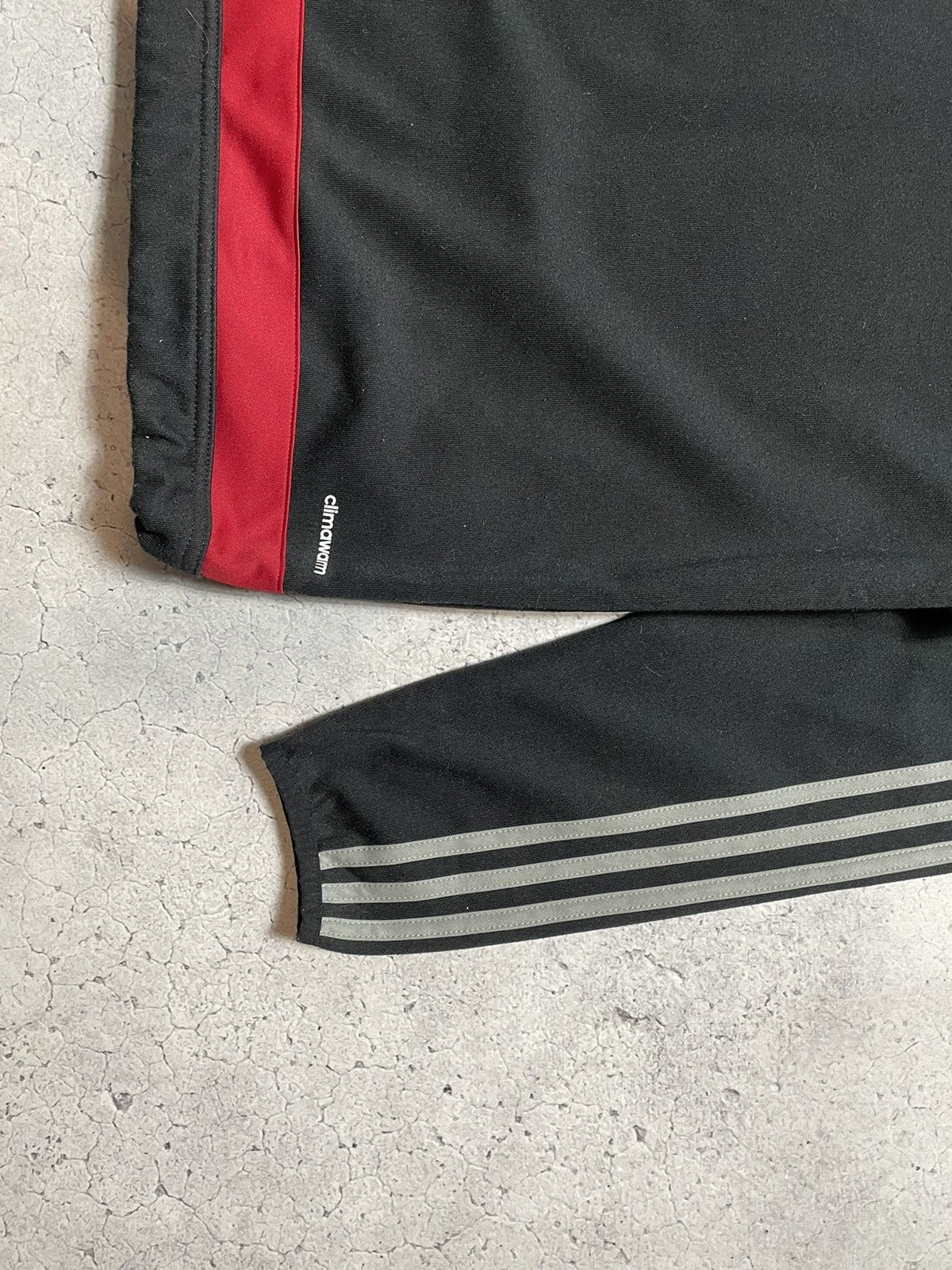 Adidas Vintage Adidas AC Milan Blokecore Football Sweatshirt Y2K Size US M / EU 48-50 / 2 - 4 Thumbnail