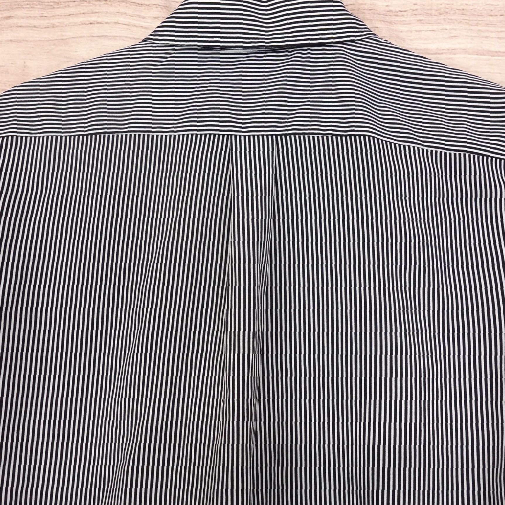 Banana Republic Banana Republic Shirt Womens XS Black White Striped Dillon Button Up -V1 Size XS / US 0-2 / IT 36-38 - 5 Thumbnail