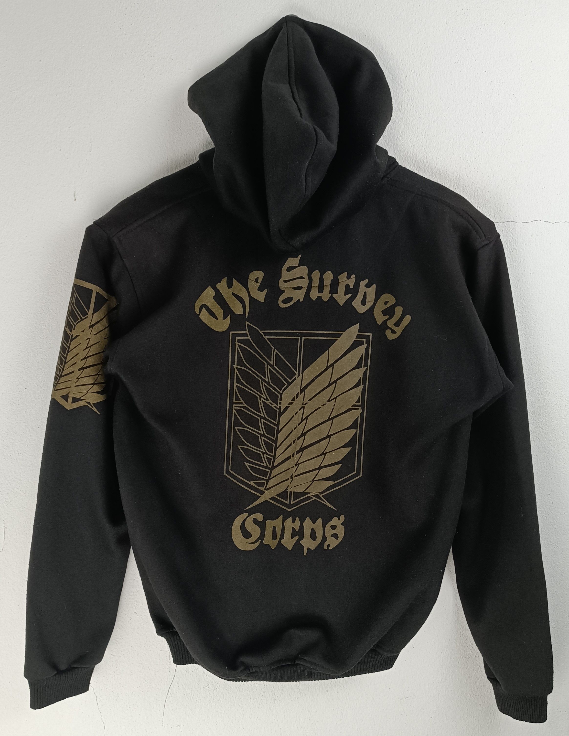 Anime VINTAGE ATTACK ON TITAN THE SURVEY CORPS EREN MIKASA TEAM Size US M / EU 48-50 / 2 - 4 Thumbnail