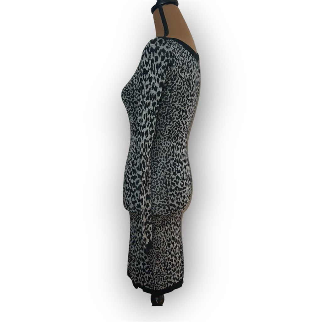 French Connection French Connection Snow Leopard Print Long Sleeve Mini Sweate Size M / US 6-8 / IT 42-44 - 5 Thumbnail