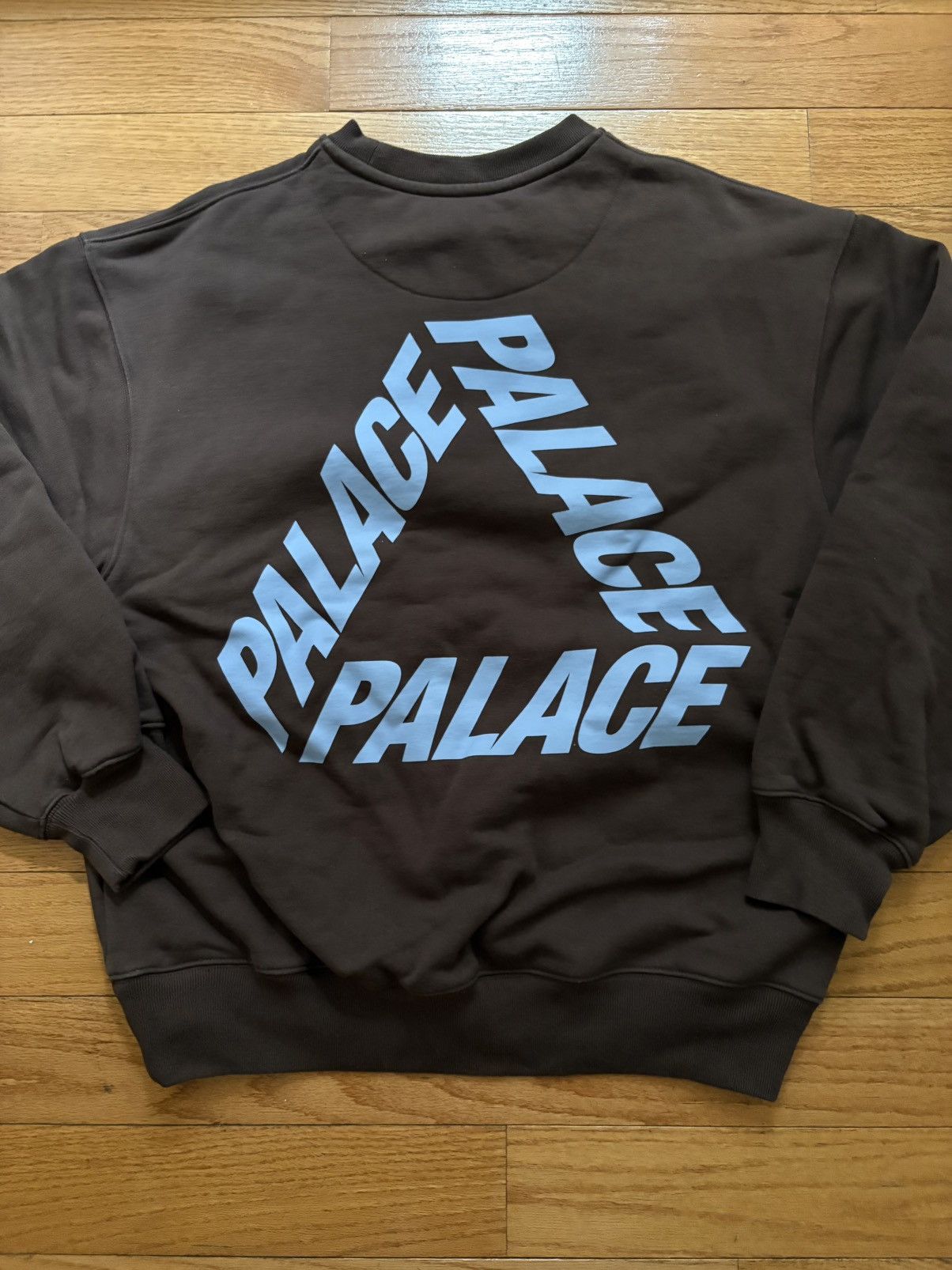 Palace Palace Skateboard OG P3 CREW FOX SIZING S/S 26 Description Size US M / EU 48-50 / 2 - 6 Thumbnail