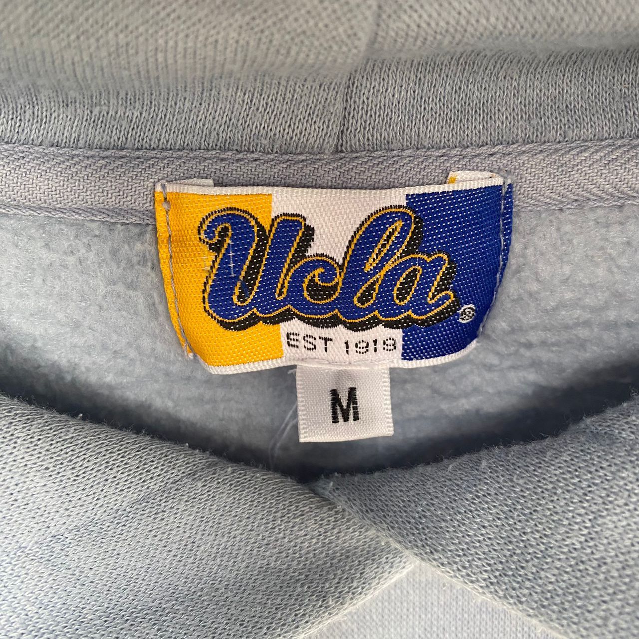 Vintage VINTAGE UCLA BRUINS HOODIE MEDIUM PULLOVER Size US M / EU 48-50 / 2 - 5 Thumbnail