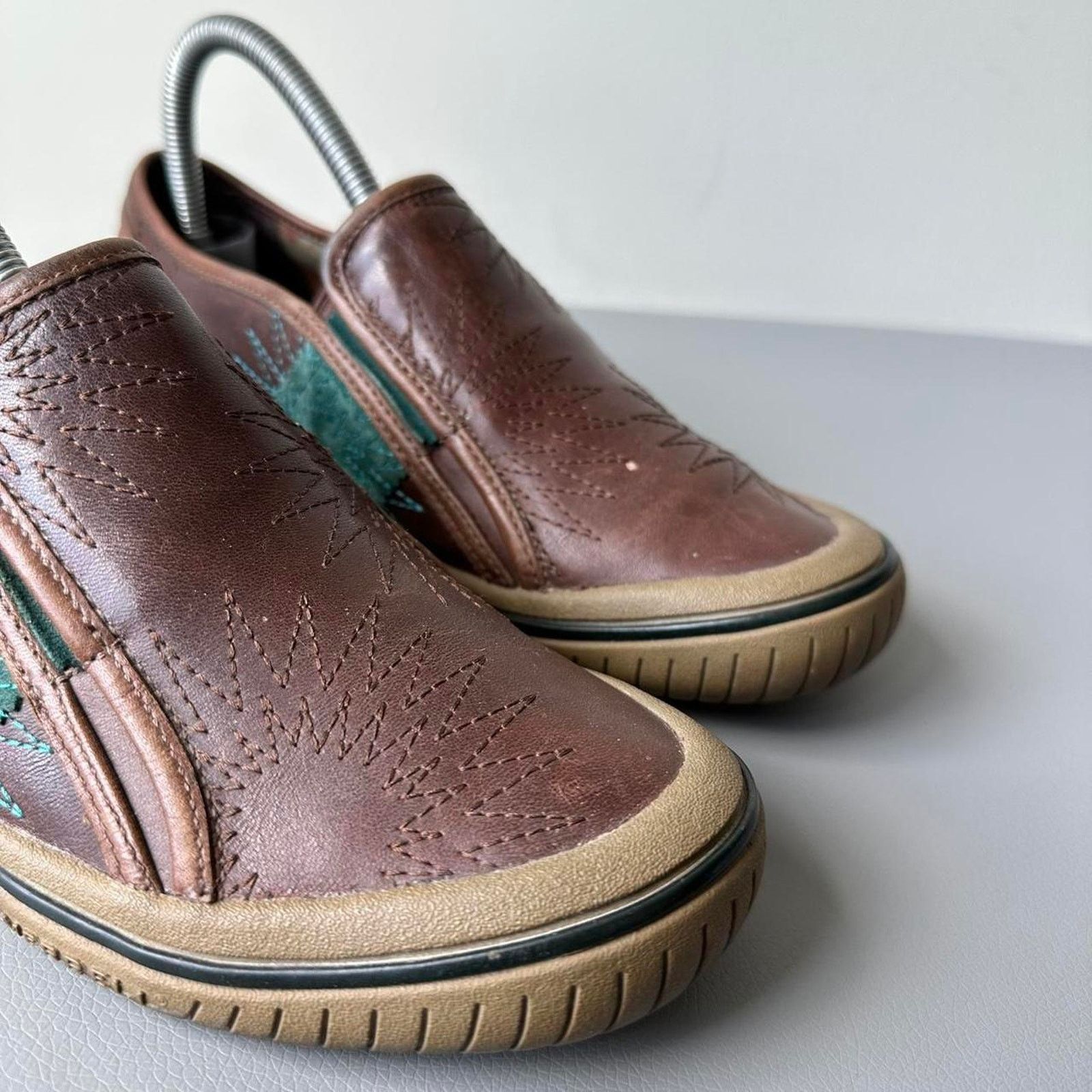 Merrell × Vintage Vintage 00s Merrell Brown Slip On Rubber Leather Shoe Size US 7 / IT 37 - 4 Thumbnail