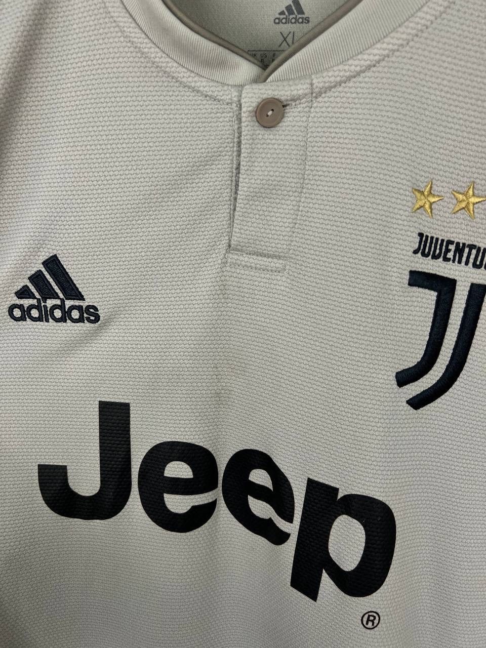 Vintage Juventus Adidas Ronaldo jersey t-shirts size XL Size US XL / EU 56 / 4 - 4 Thumbnail