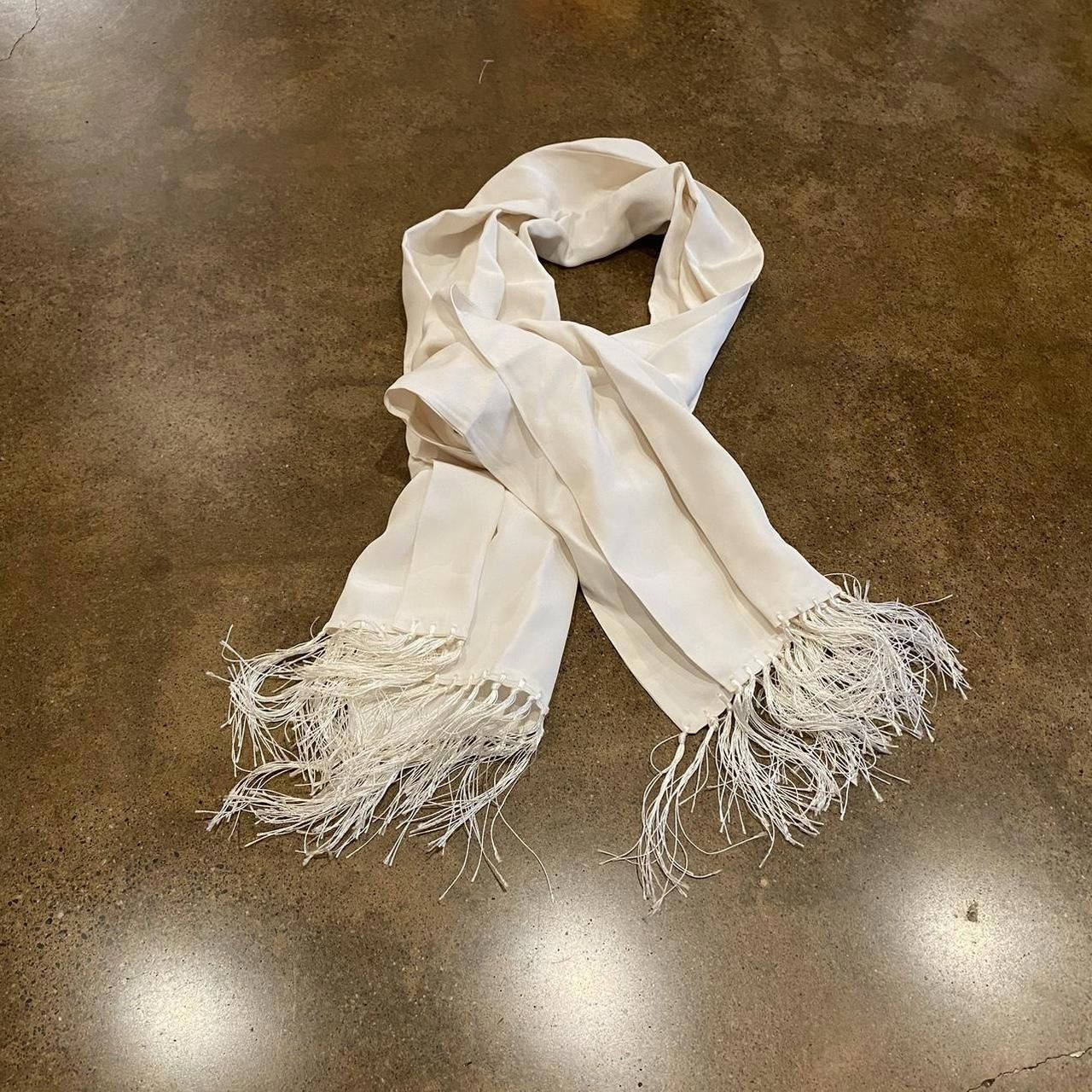 Designer White Reboso Type Tassell Scarf Size ONE SIZE - 2 Thumbnail