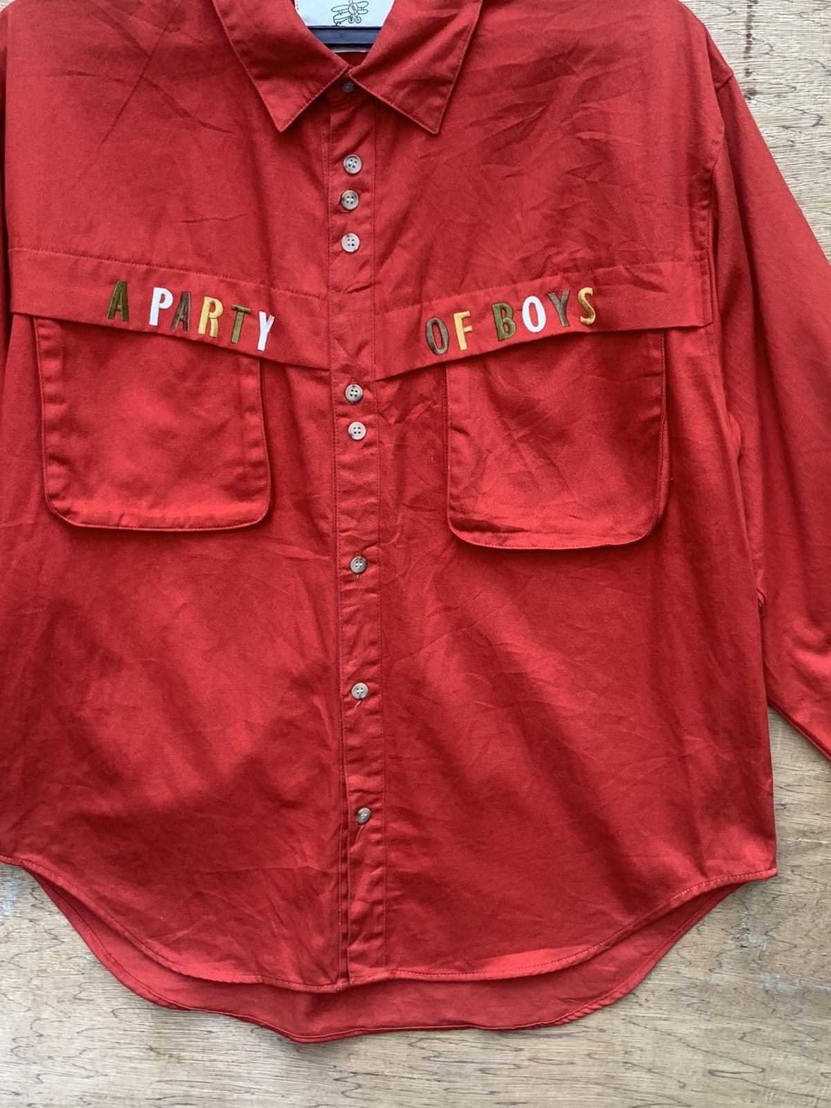 Japanese Brand SAND BEIGE A PARTY OF BOYS Slang Pocket Button Ups Shirt Size US L / EU 52-54 / 3 - 11 Thumbnail