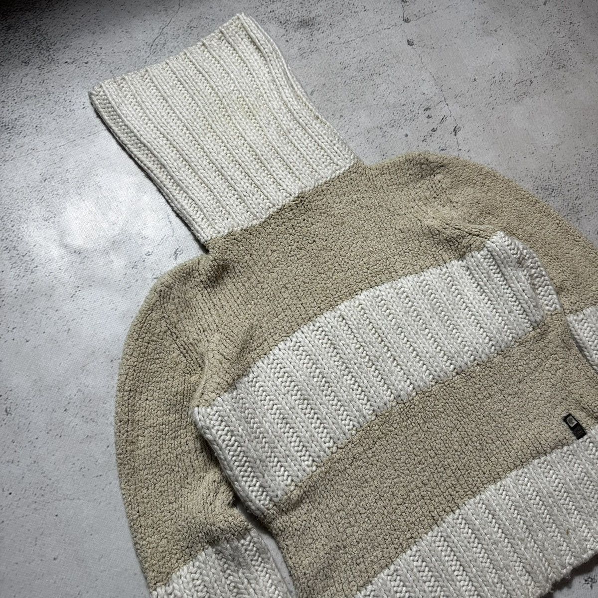 Versace vintage knit long-necked versace cropped sweater very chunky Size M / US 6-8 / IT 42-44 - 2 Thumbnail