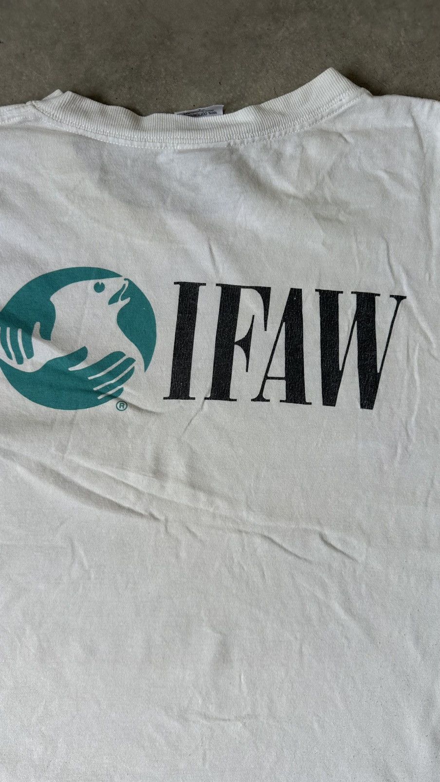 Vintage VINTAGE IFAW DOG GRAPHIC TEE Size US XL / EU 56 / 4 - 7 Thumbnail