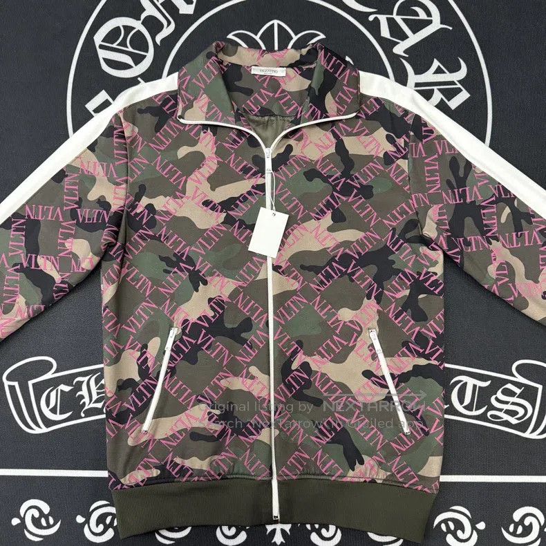 Valentino Valentino Full print camouflage jacket Size US M / EU 48-50 / 2 - 1 Thumbnail