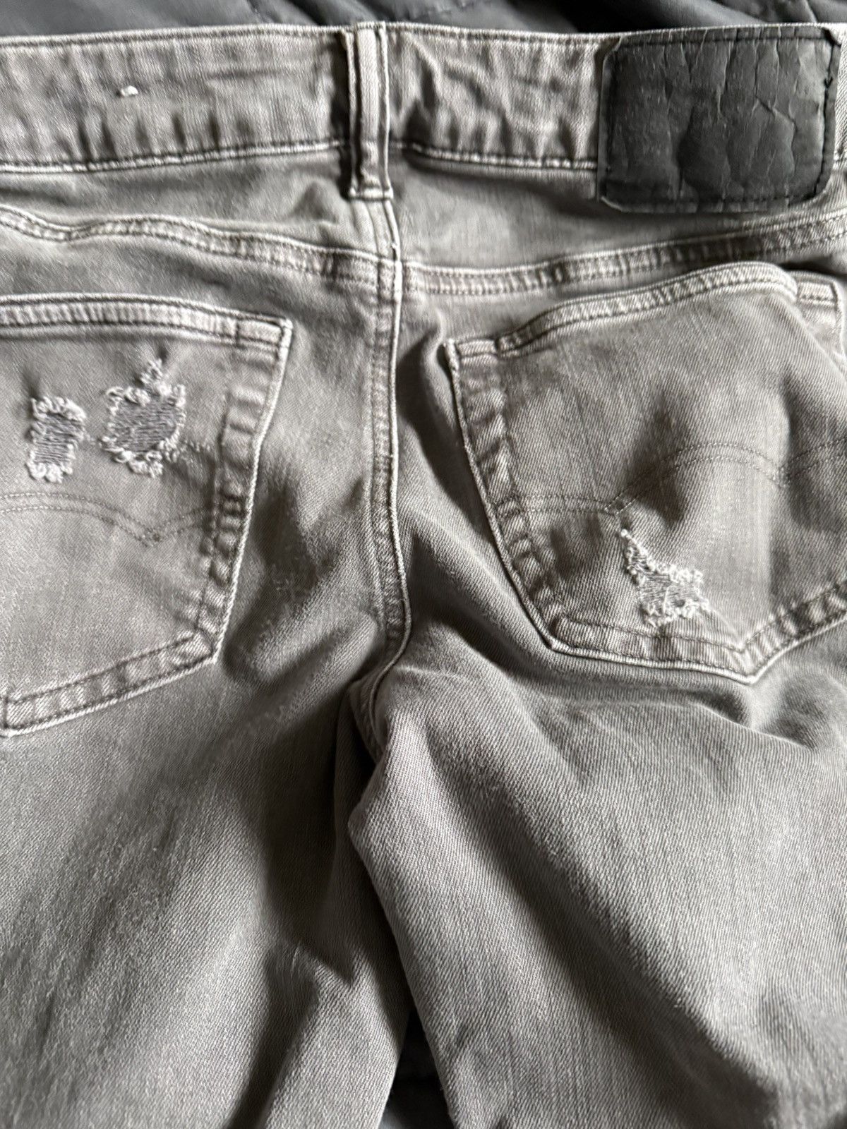 American Eagle Outfitters Grey jeans gently used size small Size US 28 / EU 44 - 3 Thumbnail
