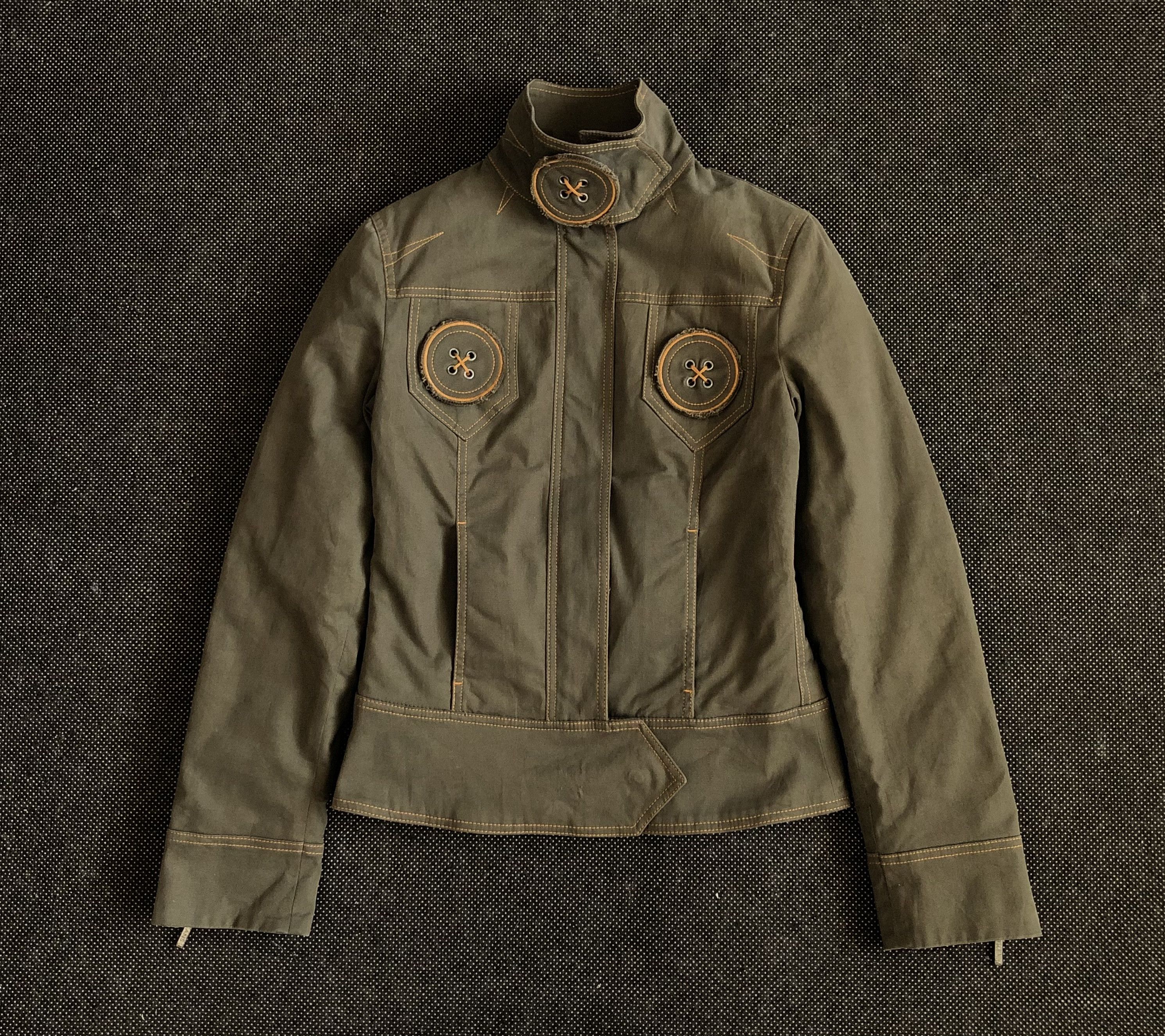 Moschino VINTAGE MOSCHINO JEANS BUTTON ACCENT JACKET MILITARY Size XS / US 0-2 / IT 36-38 - 1 Thumbnail