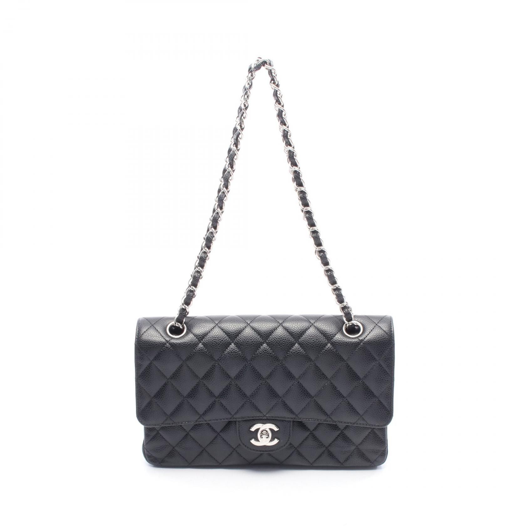 Chanel Chanel Chanel Matelasse Calf Shoulder Bag Leather Shoulder Bag A01112 Size ONE SIZE - 1 Thumbnail