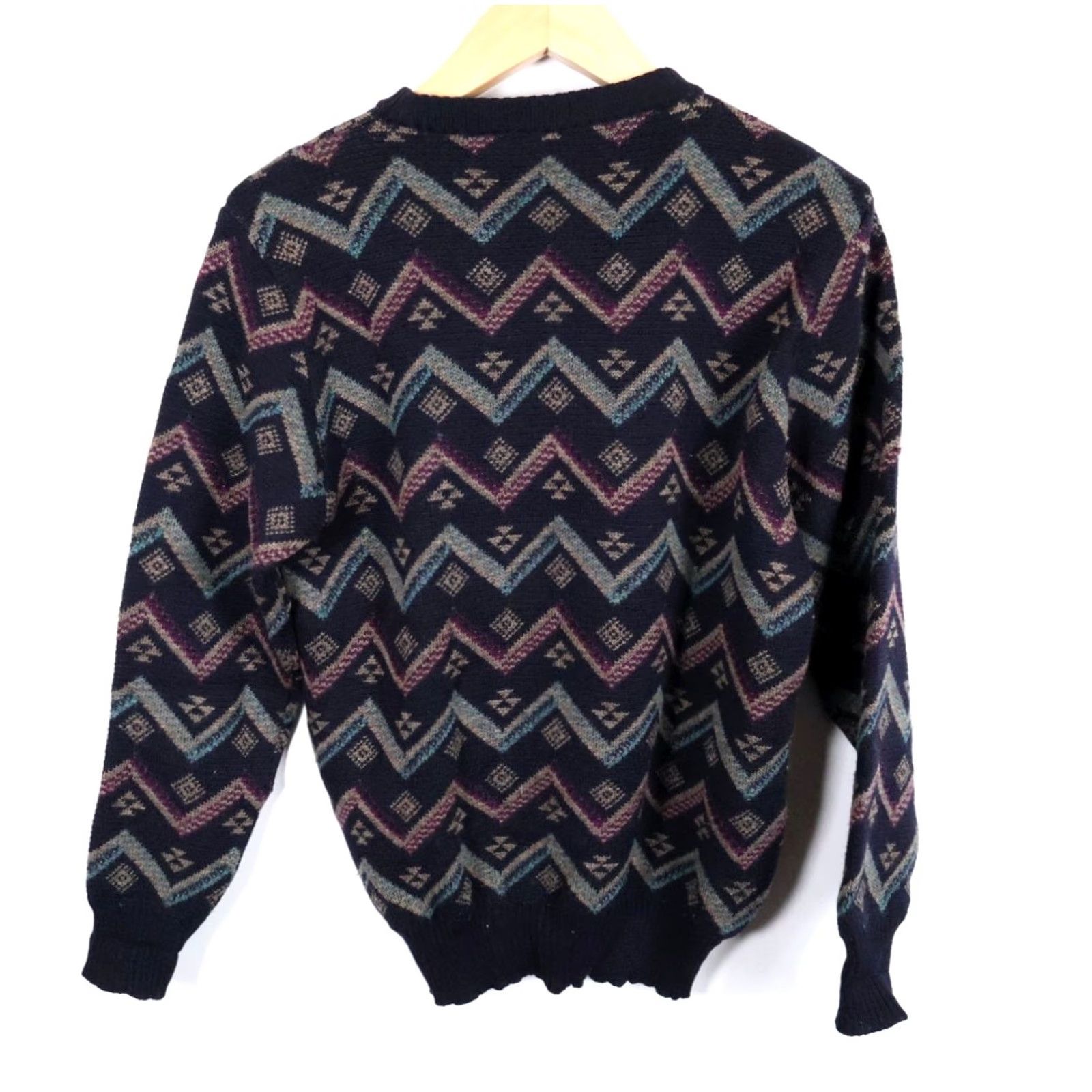 Vintage VINTAGE 90s Wool Blend Sweater Men's M Dark Blue Purple Geometric Italian Knit Pullover Crew Neck Knitwear, Regular Fit, Fall Winter Season, Mens Size US M / EU 48-50 / 2 - 2 Thumbnail