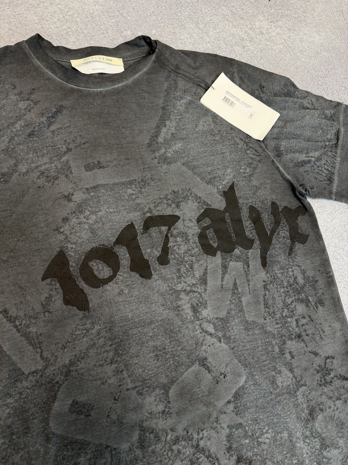 1017 ALYX 9SM 1017 ALYX 9SM Translucent Graphic T-shirt Grey Size US XL / EU 56 / 4 - 2 Thumbnail