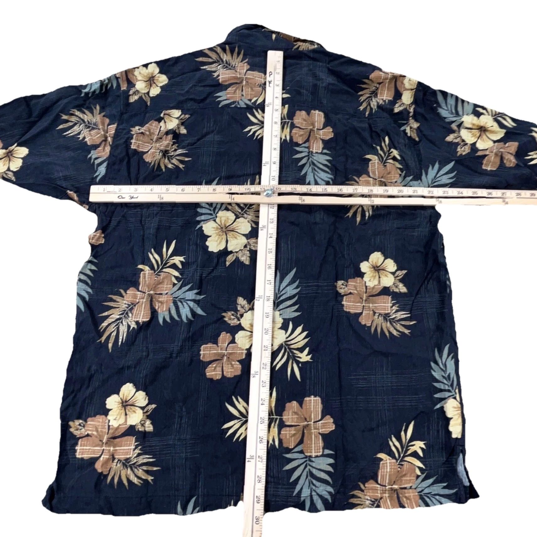 Tommy Bahama Tommy Bahama Shirt Men Large Black Silk Button Up Floral Hawaiian Tiki Camp Size US L / EU 52-54 / 3 - 6 Thumbnail