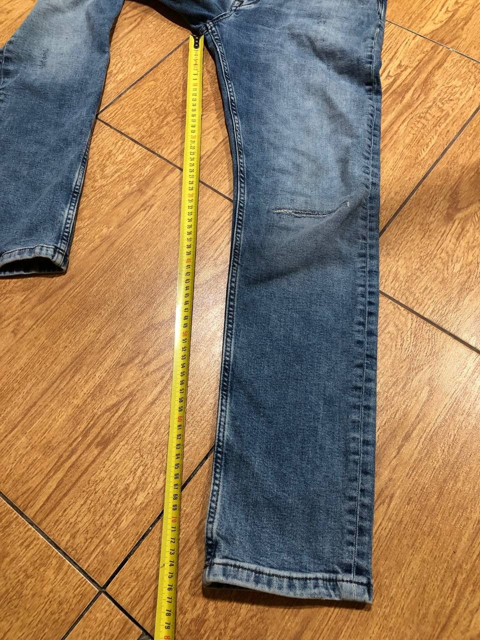 Diesel MENS Vintage Diesel faded denim jeans Relaxed fit streetwear Size US 34 / EU 50 - 16 Thumbnail