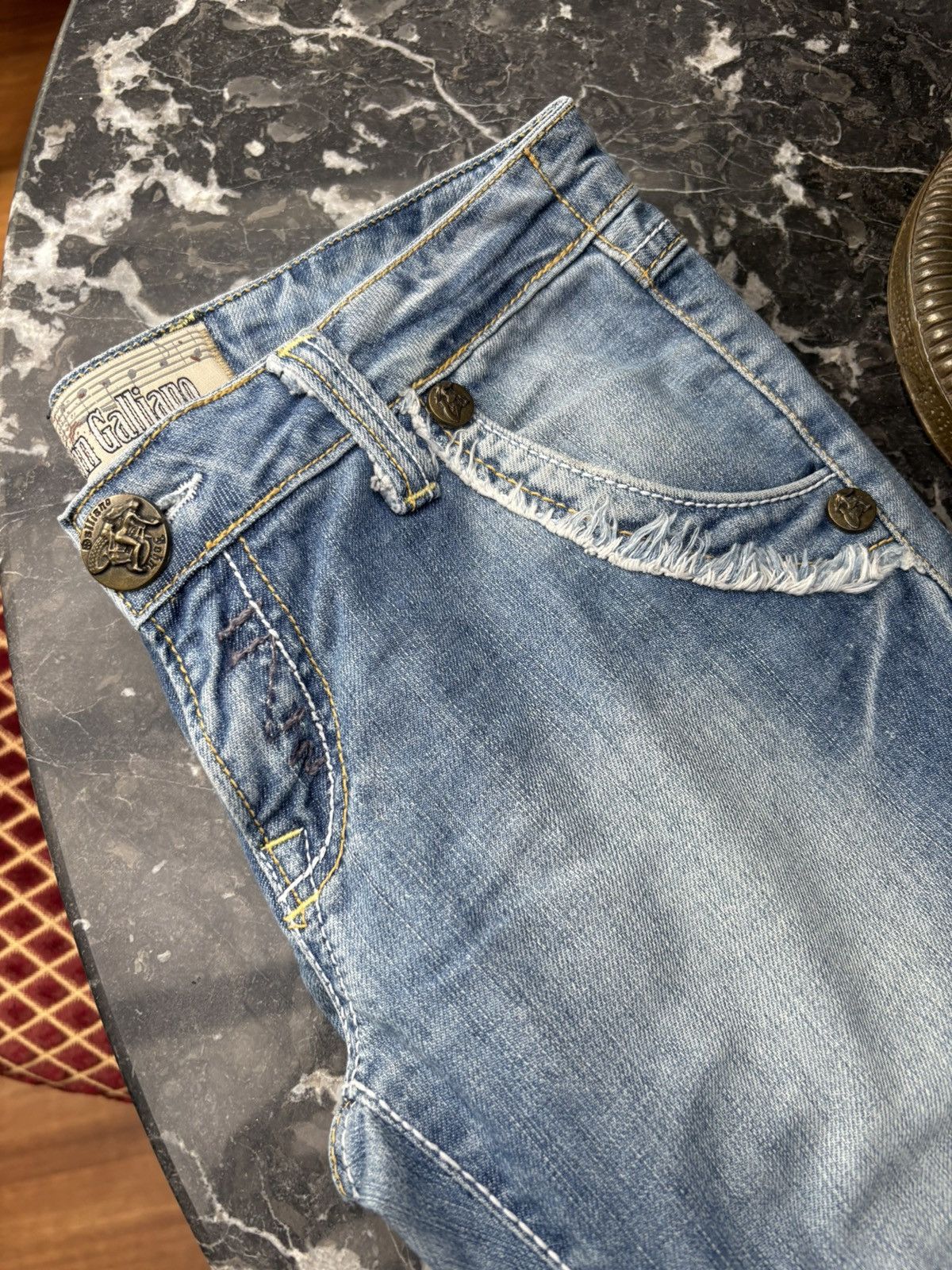 John Galliano John Galliano capri Size 26" / US 2 / IT 38 - 14 Thumbnail