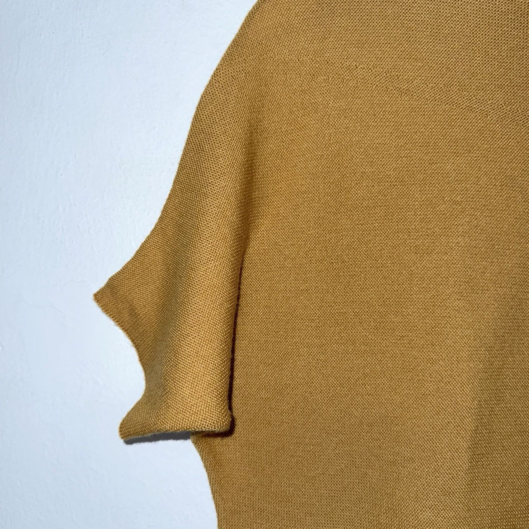 Vintage The Reset R Label Sweater Womens XS Mustard Yellow Wool Pullover Crew Neck Knit Pullover Wool Solid Short Sleeve 21” 22” Size XS / US 0-2 / IT 36-38 - 3 Thumbnail