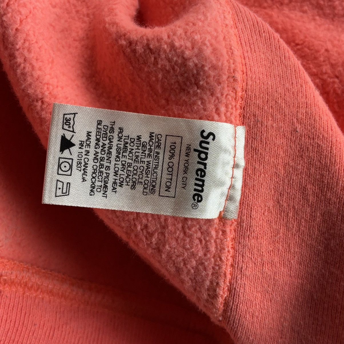 Supreme Supreme Flourescent Pink Box Logo Size US L / EU 52-54 / 3 - 7 Thumbnail