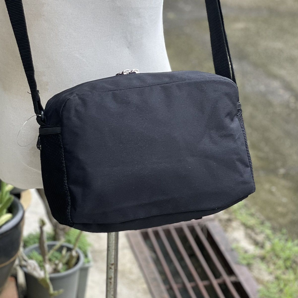 Disney × Mickey Mouse Double Pocket Mickey Mouse Black Sling Bag Size ONE SIZE - 4 Thumbnail
