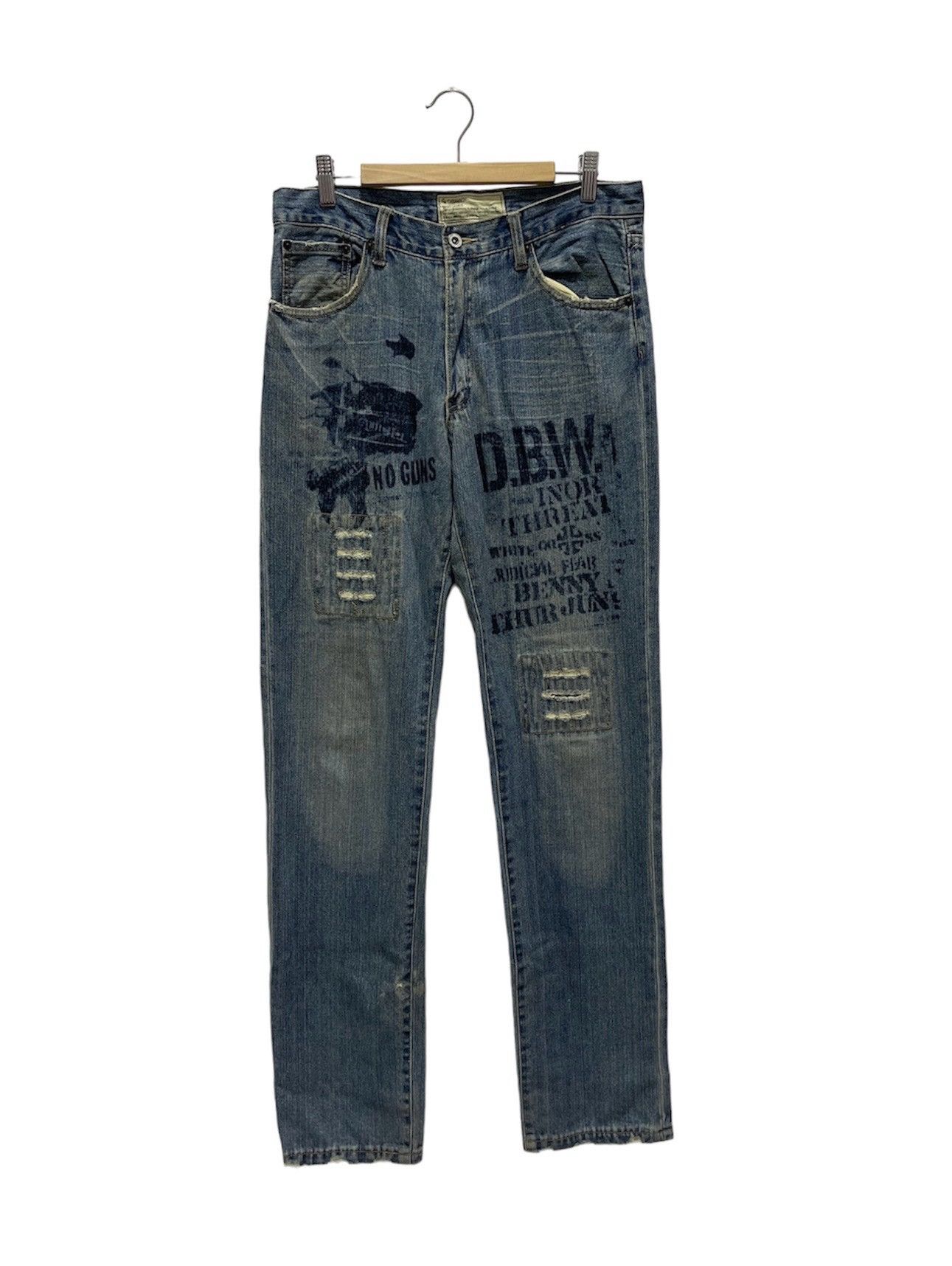 Japanese Brand JAPANESE CARAVACH SCRIBBLE MOTIVE DISTRESSED DENIM JEANS Size US 32 / EU 48 - 1 Thumbnail