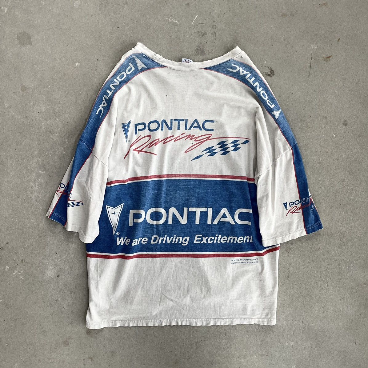 Vintage Pontiac Oversized Distressed T-Shirt Size US XL / EU 56 / 4 - 7 Thumbnail