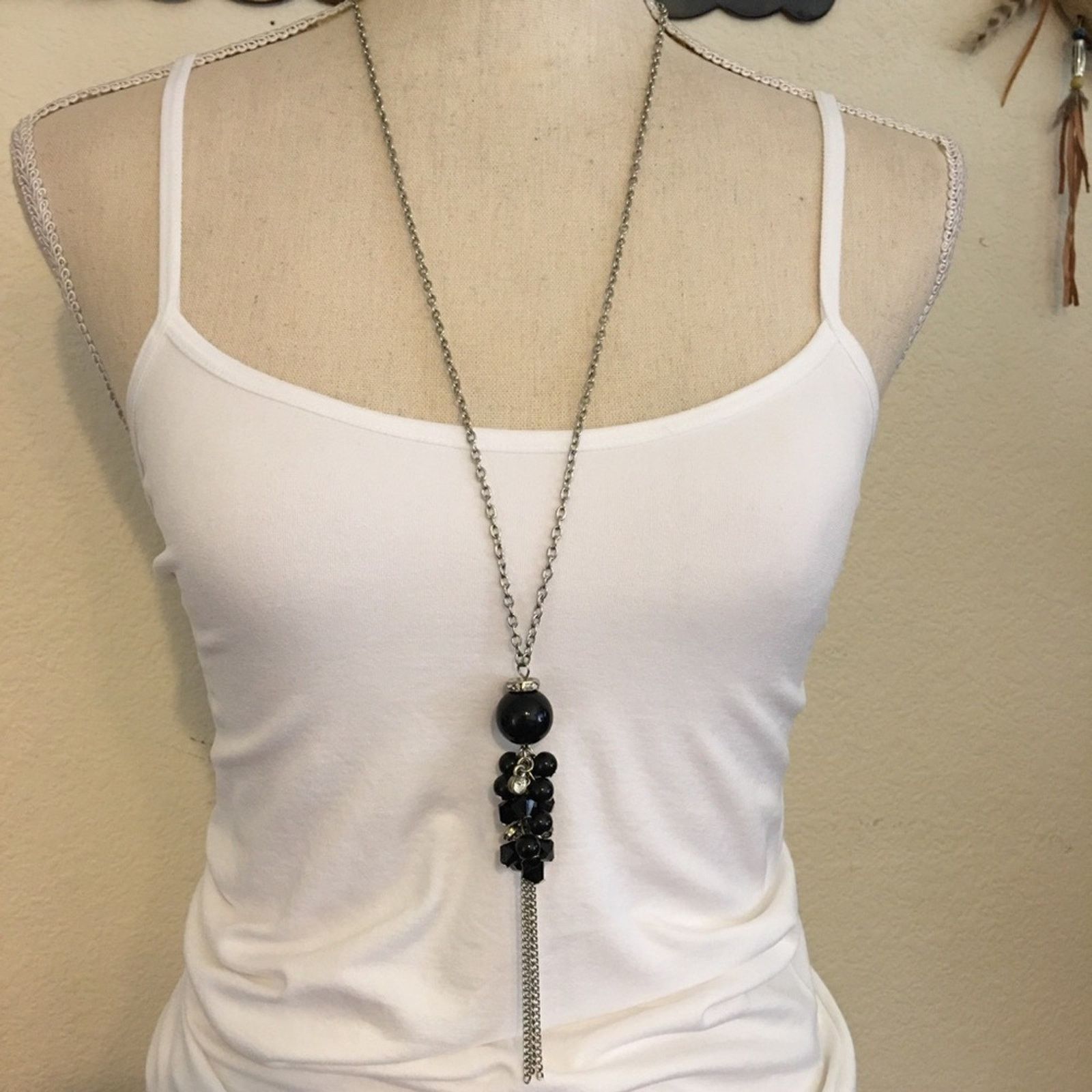 Vintage Vintage black beaded rhinestone dangle necklace Size ONE SIZE - 1 Thumbnail
