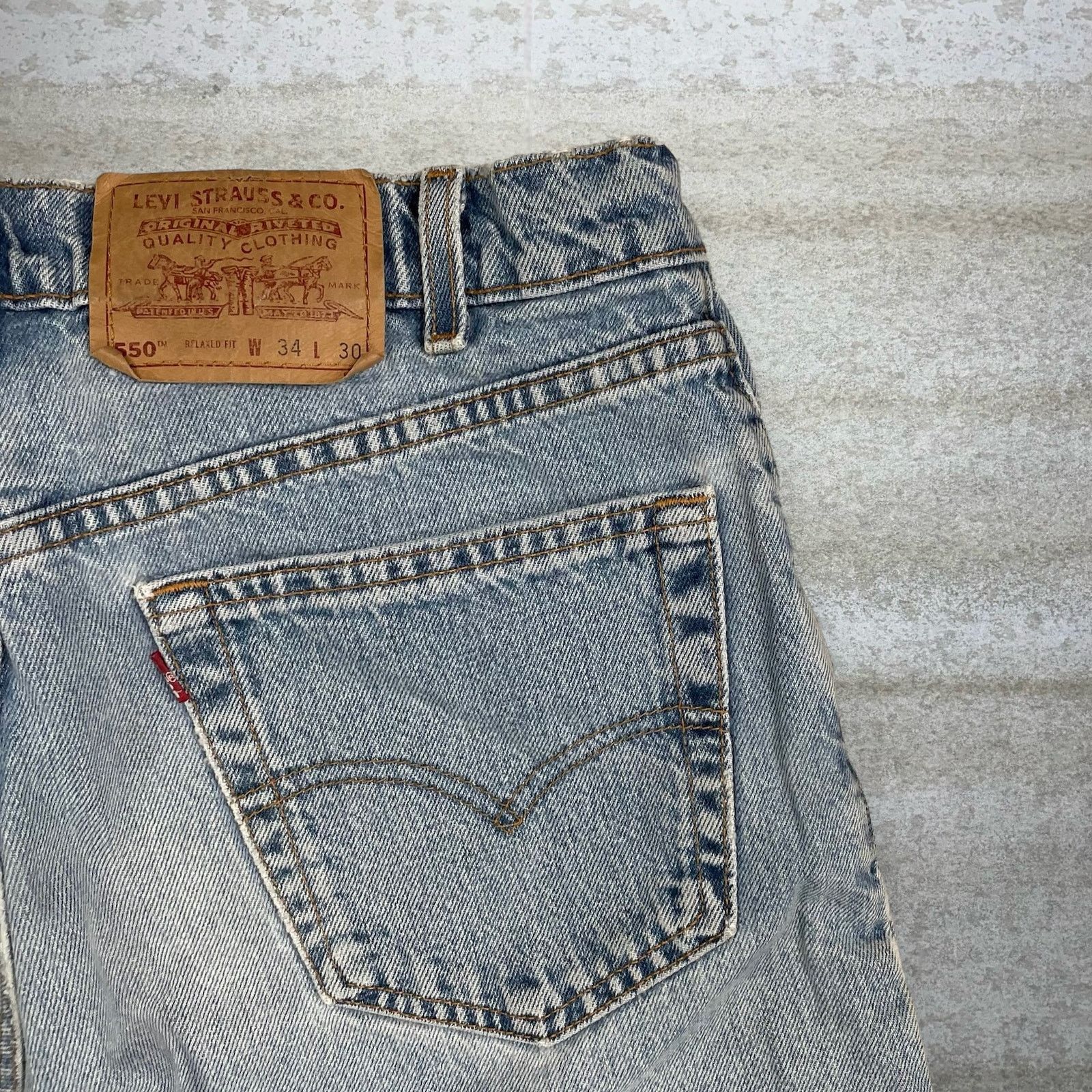 Levi's Vintage 90s Levis Jeans 550 34x30 Relaxed Light Wash Denim Size US 34 / EU 50 - 3 Thumbnail