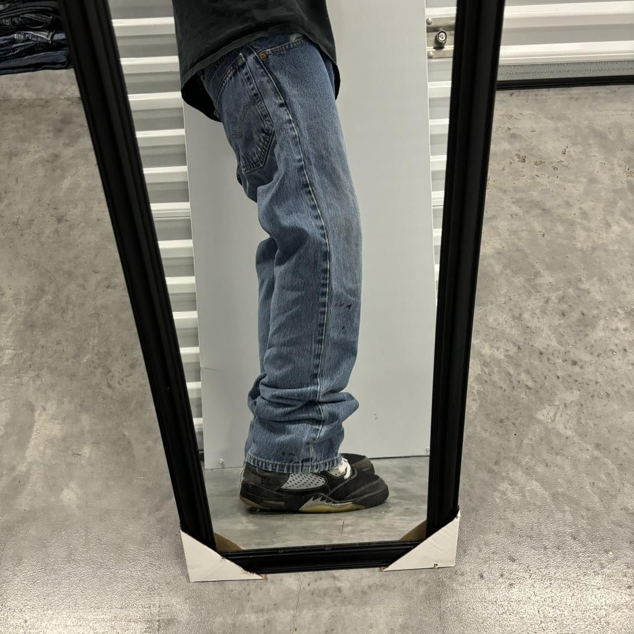 Levi's × Vintage Crazy Vintage Y2K/2000s Grunge Levi’s Medium Wash Denim Jeans! Size US 32 / EU 48 - 2 Thumbnail