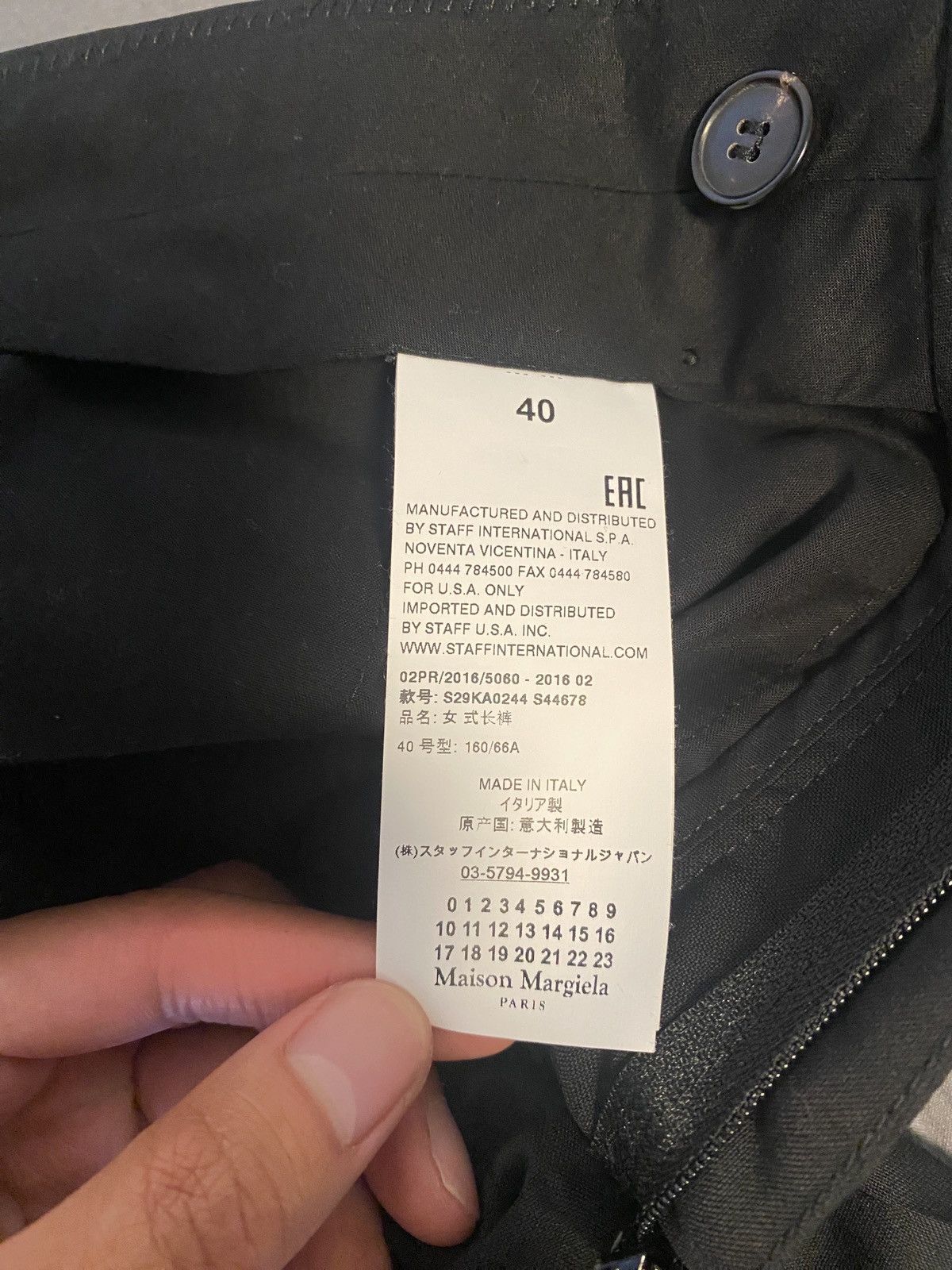 Maison Margiela Maison Margiela Blank Label Black Capris / Cropped Trousers Size 27" / US 4 / IT 40 - 5 Thumbnail