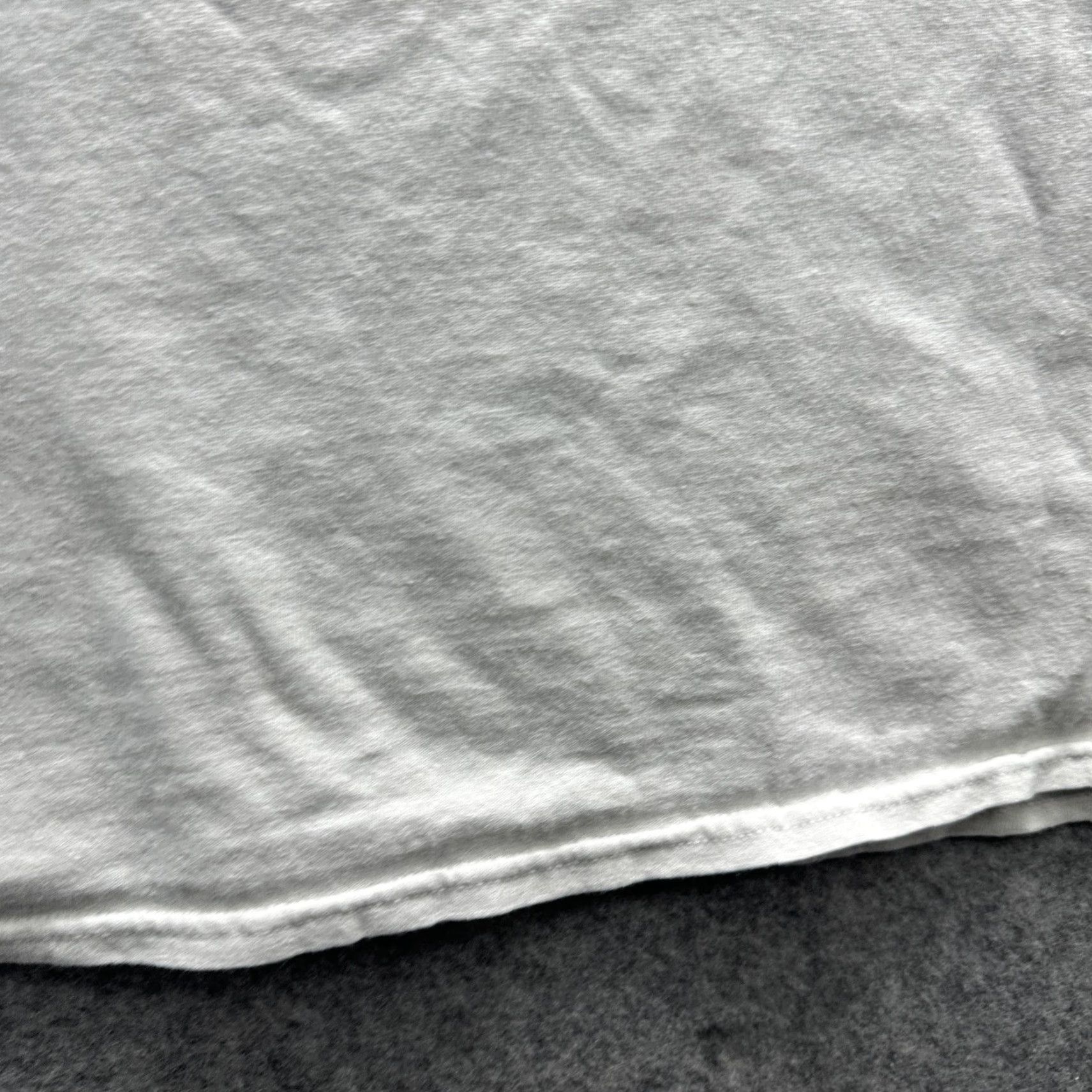 Vintage VINTAGE Looney Tunes Shirt Mens 2XL White Graphic Tee Cartoon Characters 100% Cotton Size US XXL / EU 58 / 5 - 6 Thumbnail