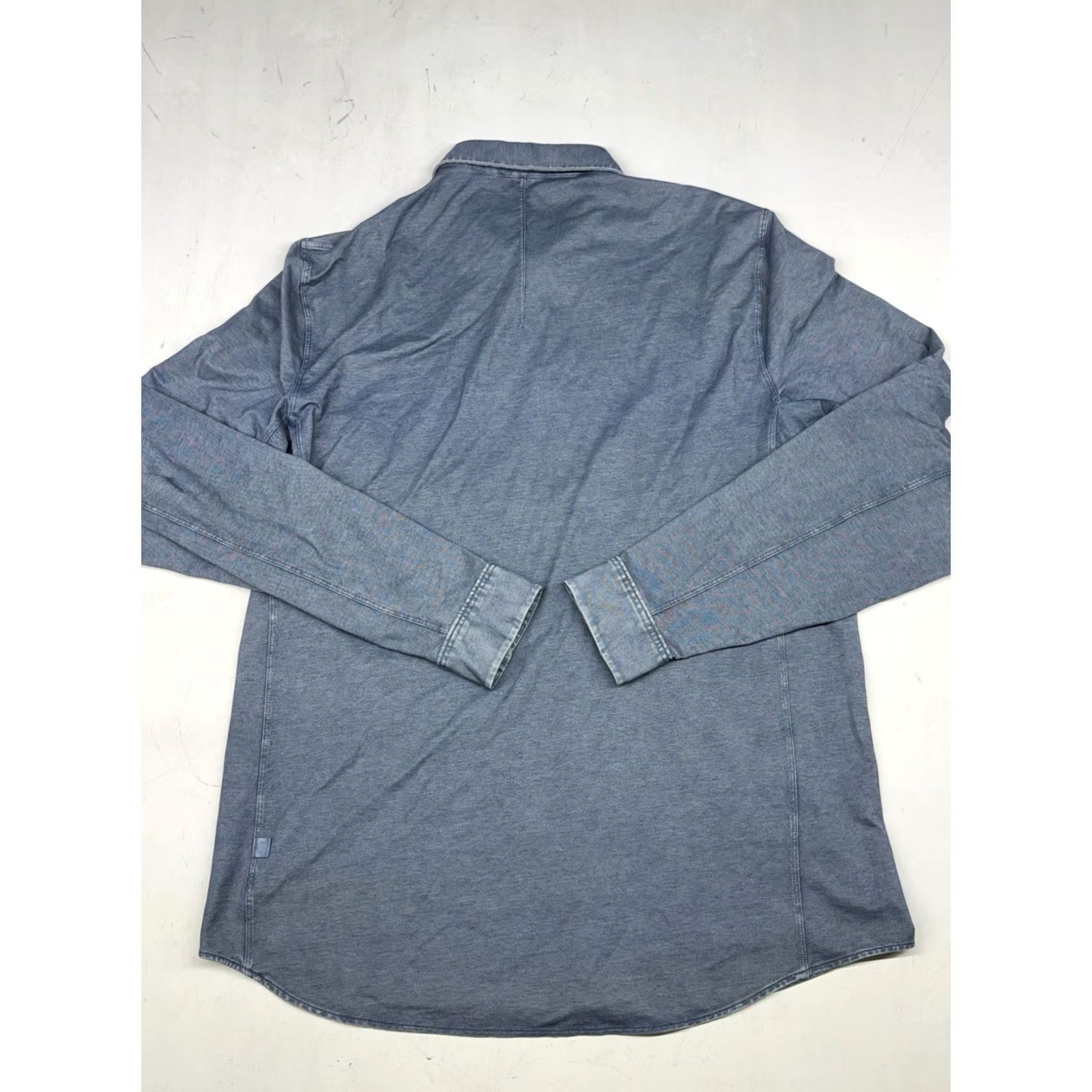 Lululemon Lululemon Commission Long Sleeve Shirt Mens L Blue Chambray Button Up Stretch Size US L / EU 52-54 / 3 - 6 Thumbnail