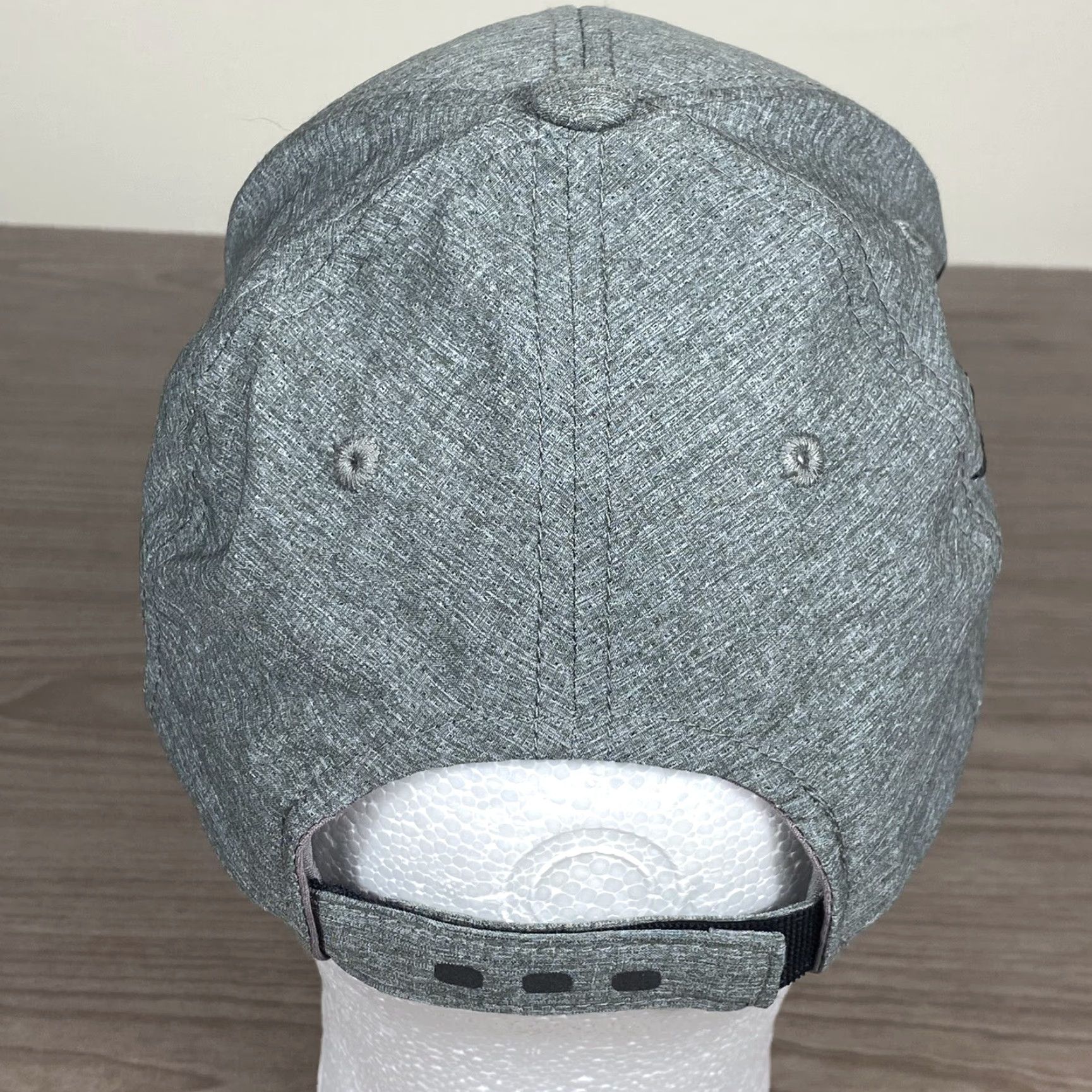 Vintage INTERNATIONAL TRUCKS OGIO Gray Snapback Hat/Cap 2019 UNLEASH THE FURY XII Mens Adjustable Black Baseball Cap Hat Size ONE SIZE - 3 Thumbnail
