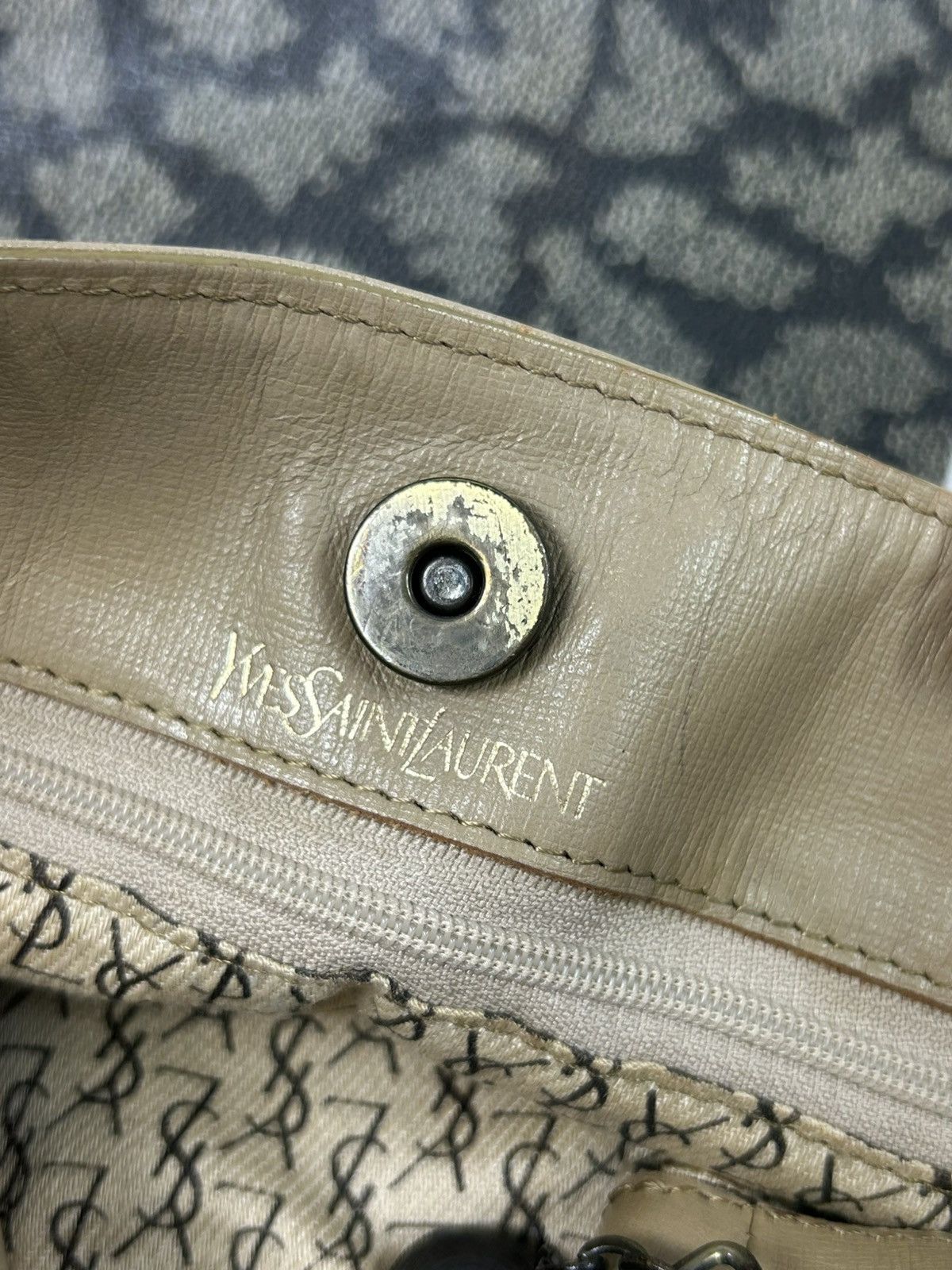Yves Saint Laurent YSL Camo Shoulder Bag Size ONE SIZE - 5 Thumbnail