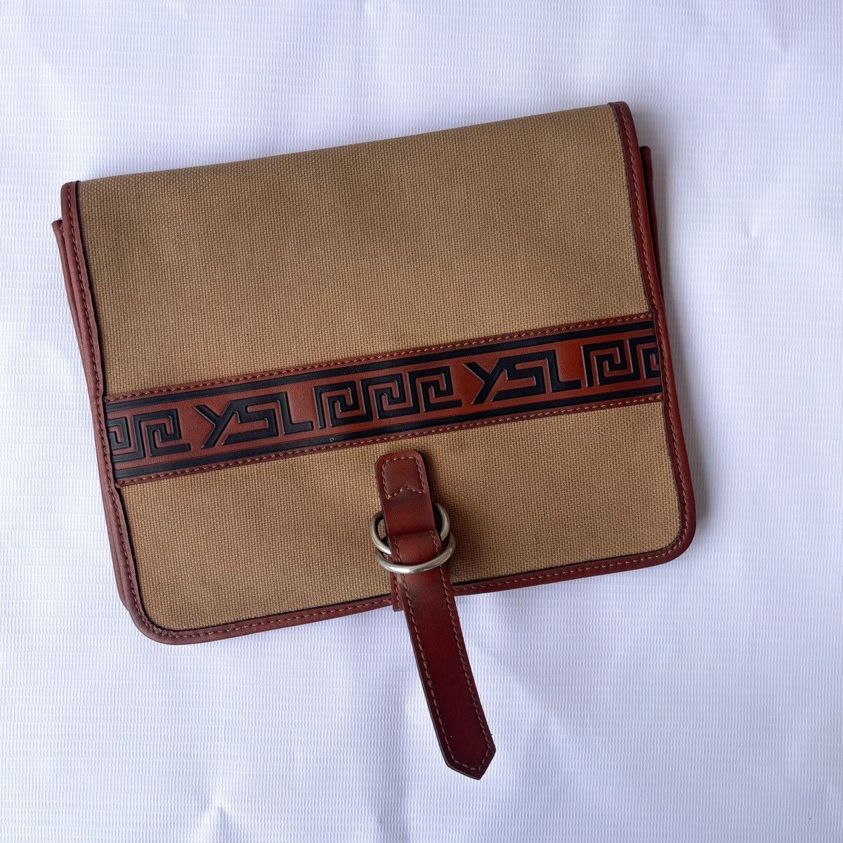Yves Saint Laurent Yves Saint Laurent Vintage Beige Canvas Clutch Bag Size ONE SIZE - 1 Thumbnail
